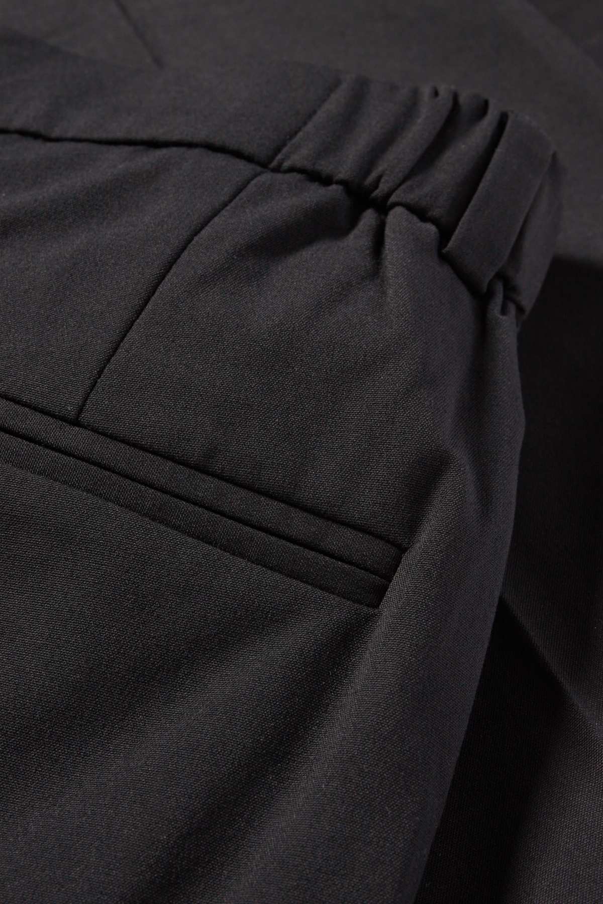 Business trousers - mid-rise waist - slim fit - black