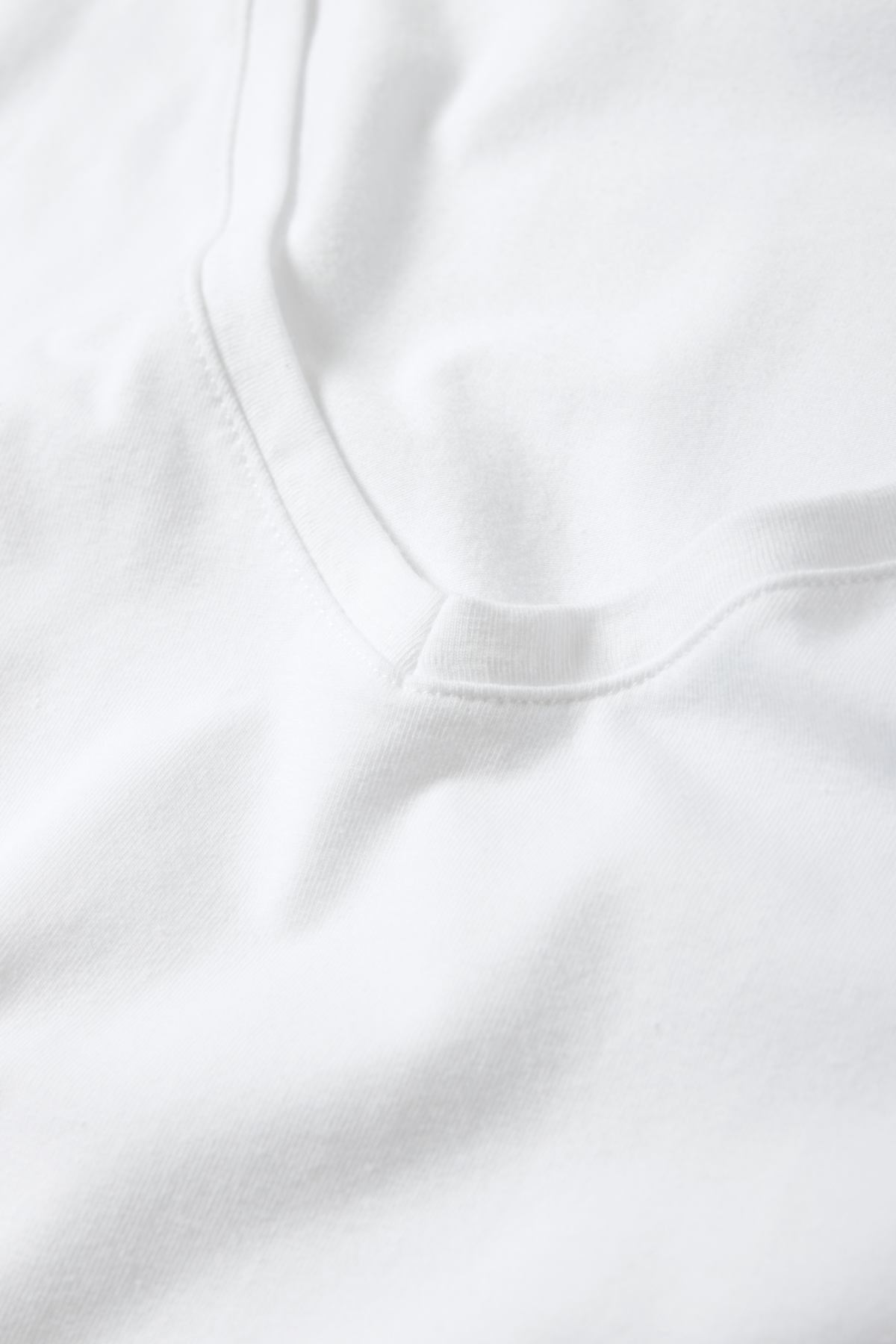 Multipack of 2 - V-neck T-shirt - LYCRA® - white