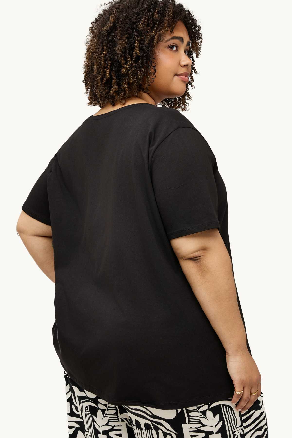 Multipack of 2 - V-neck T-shirt - LYCRA® - black