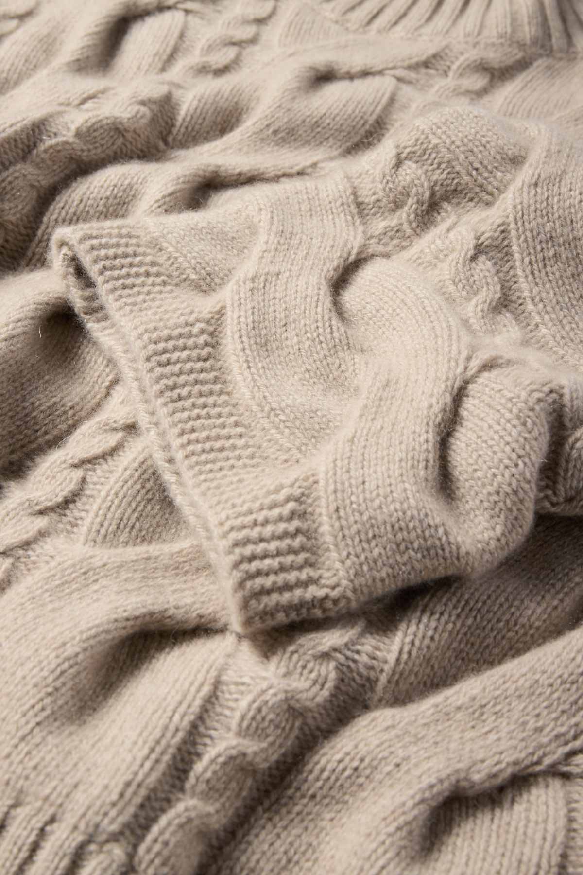 Cashmere turtleneck jumper - cable knit pattern - beige