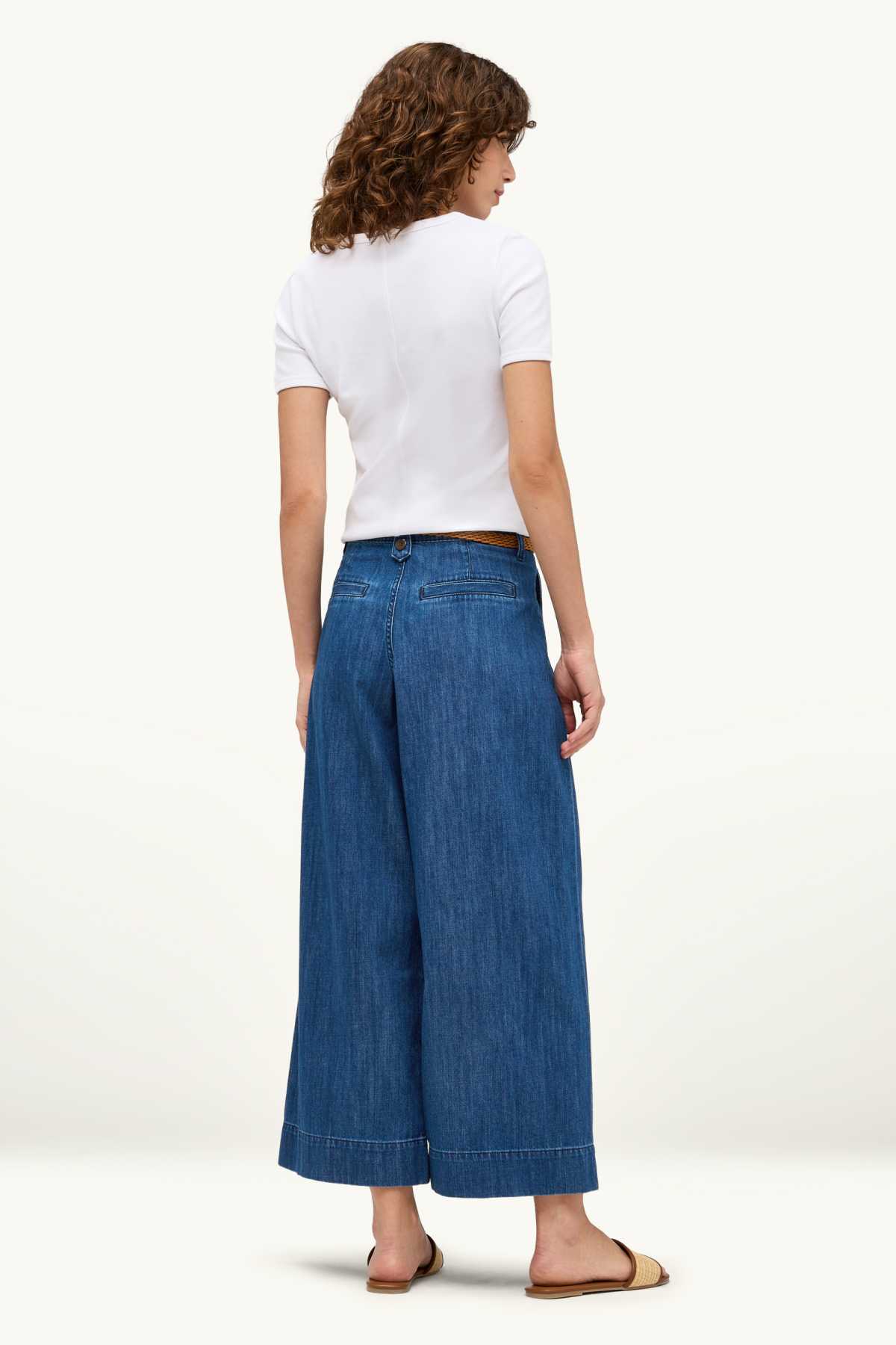 Cropped wide leg jeans with belt - mid-rise waist - denim-dark blue