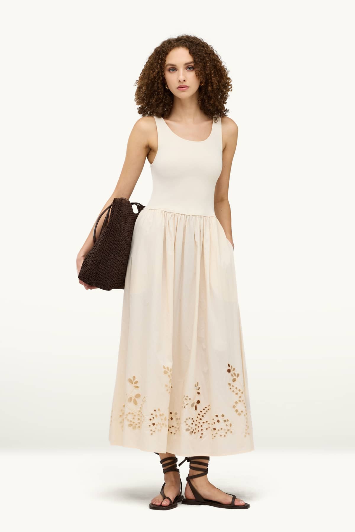 Fit & flare dress - beige