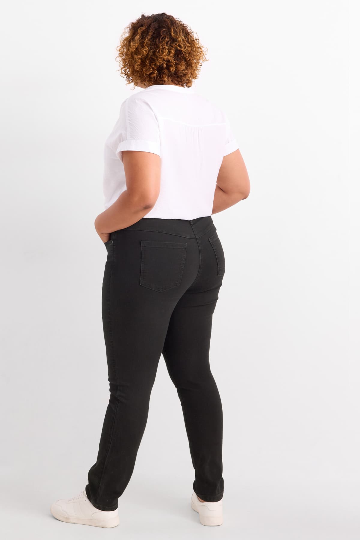 Slim jeans - mid-rise waist - black
