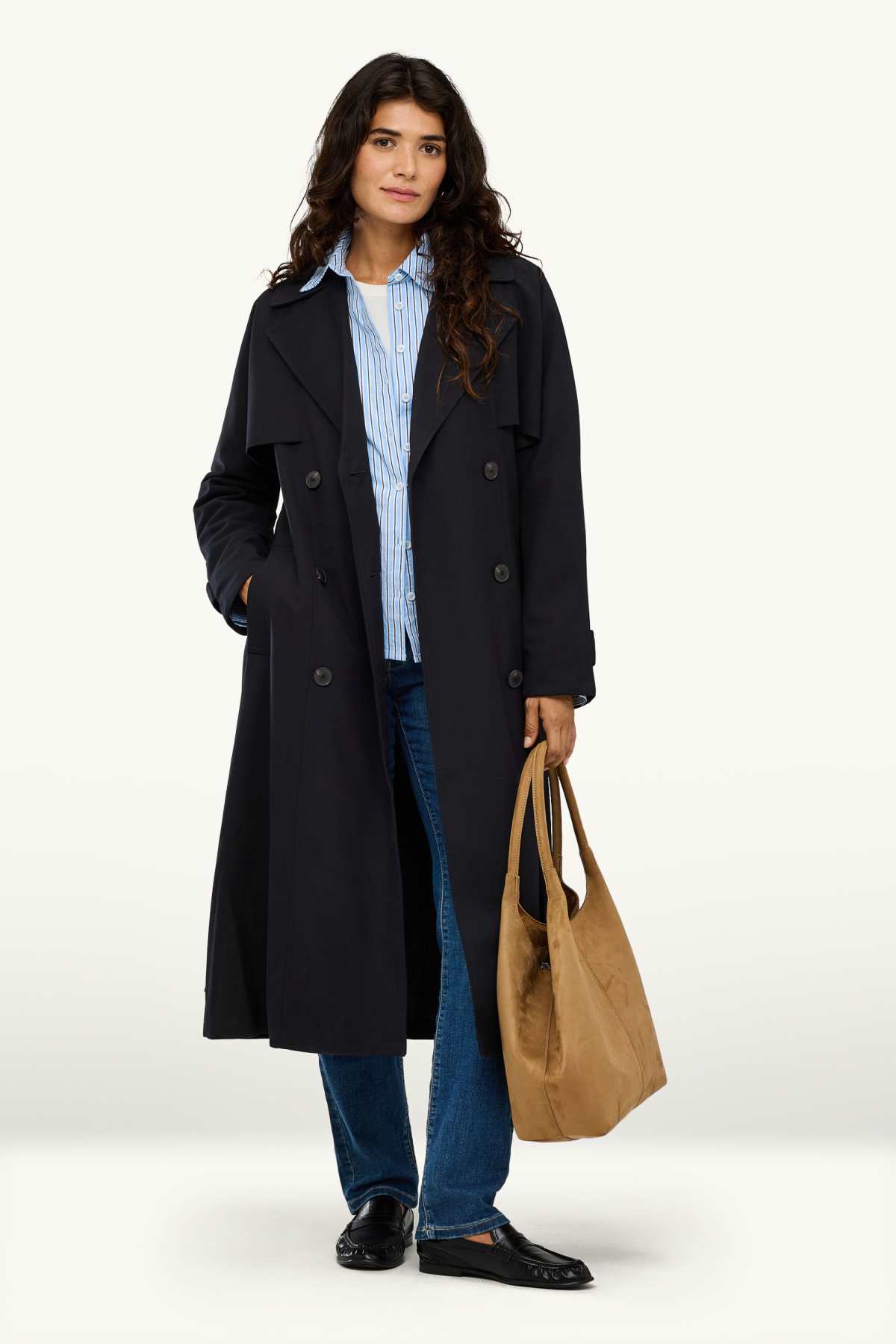 Trench coat with belt - black
