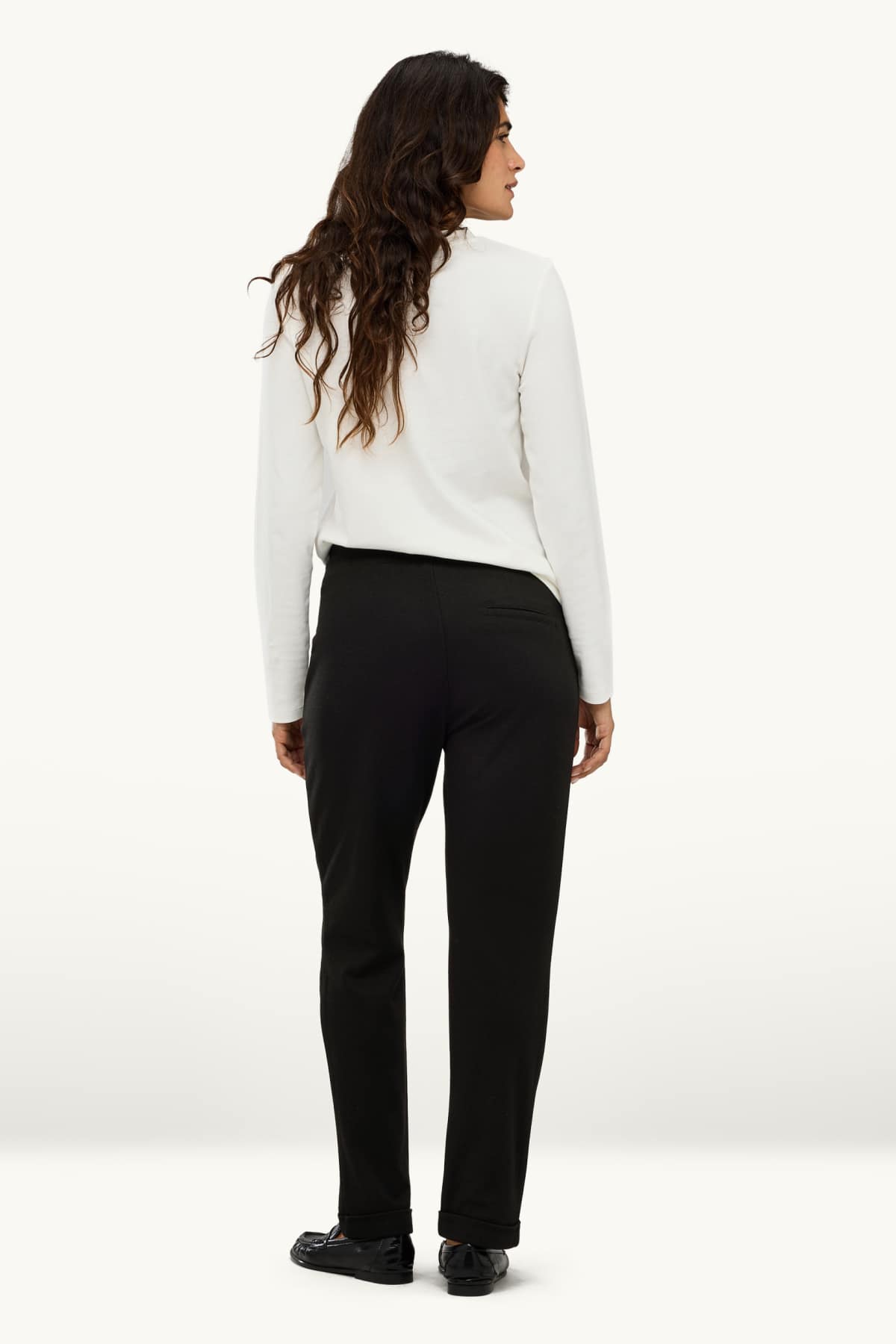 Cloth trousers - mid-rise waist - tapered fit - black