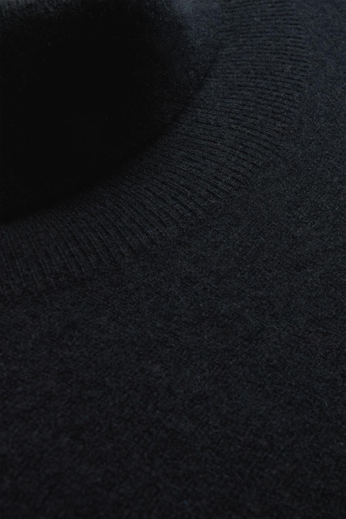 Cashmere turtleneck jumper - black