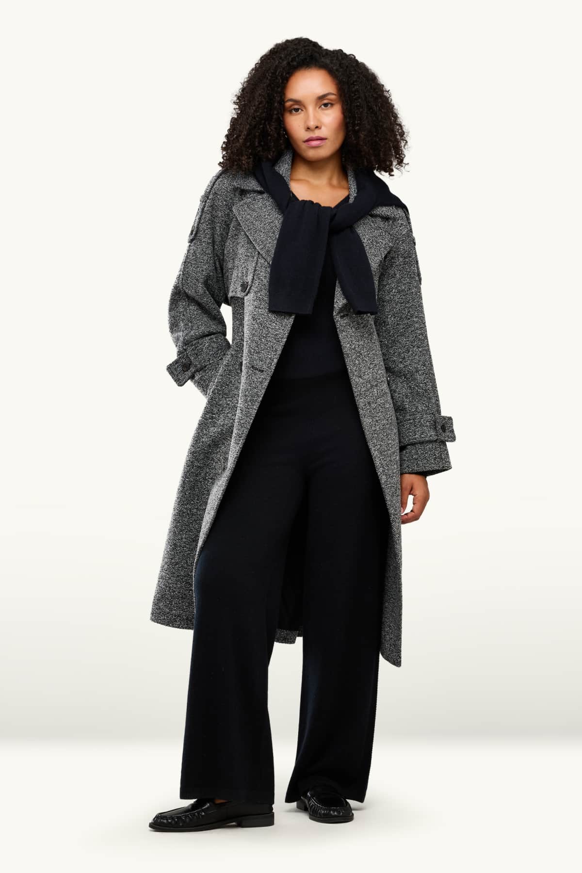 Cashmere V-neck jumper - black