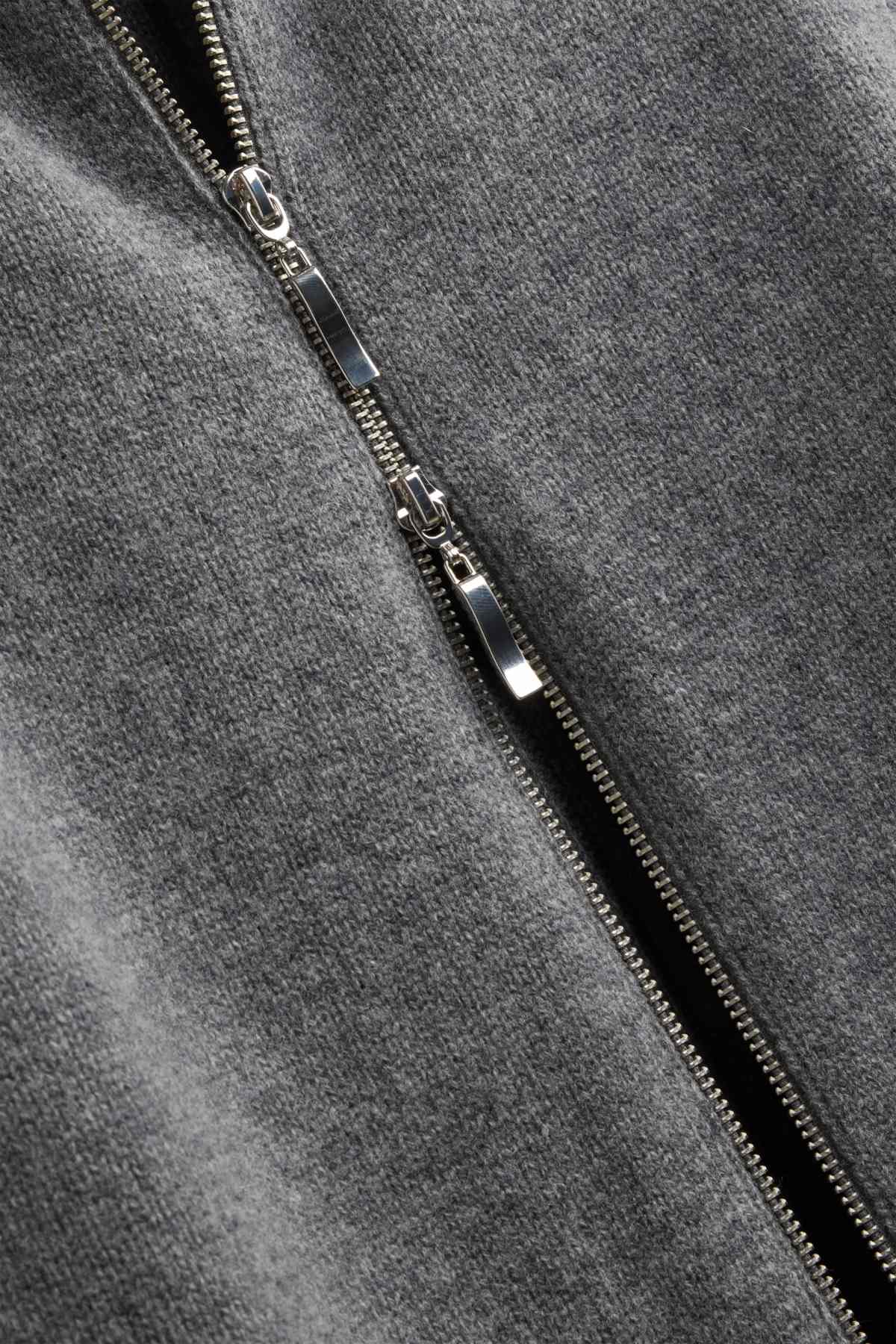 Knitted waistcoat with cashmere content - wool blend - gray-melange