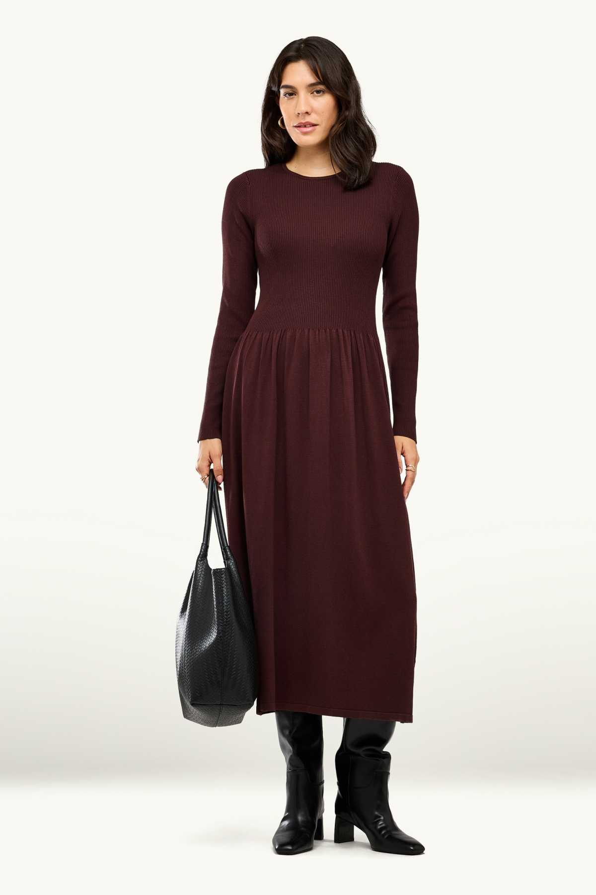 Knitted dress - ribbed - dark brown