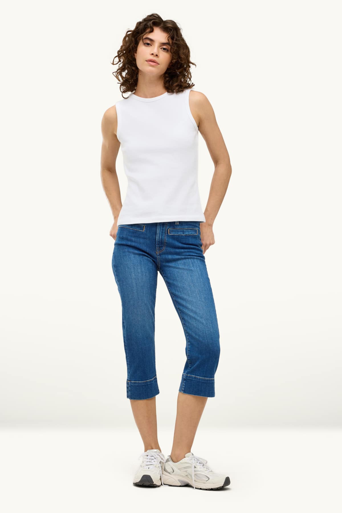 Capri jeans - mid-rise waist - slim fit - LYCRA® - blue denim