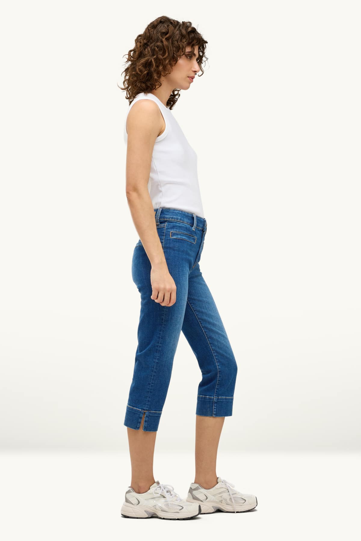 Capri jeans - mid-rise waist - slim fit - LYCRA® - blue denim