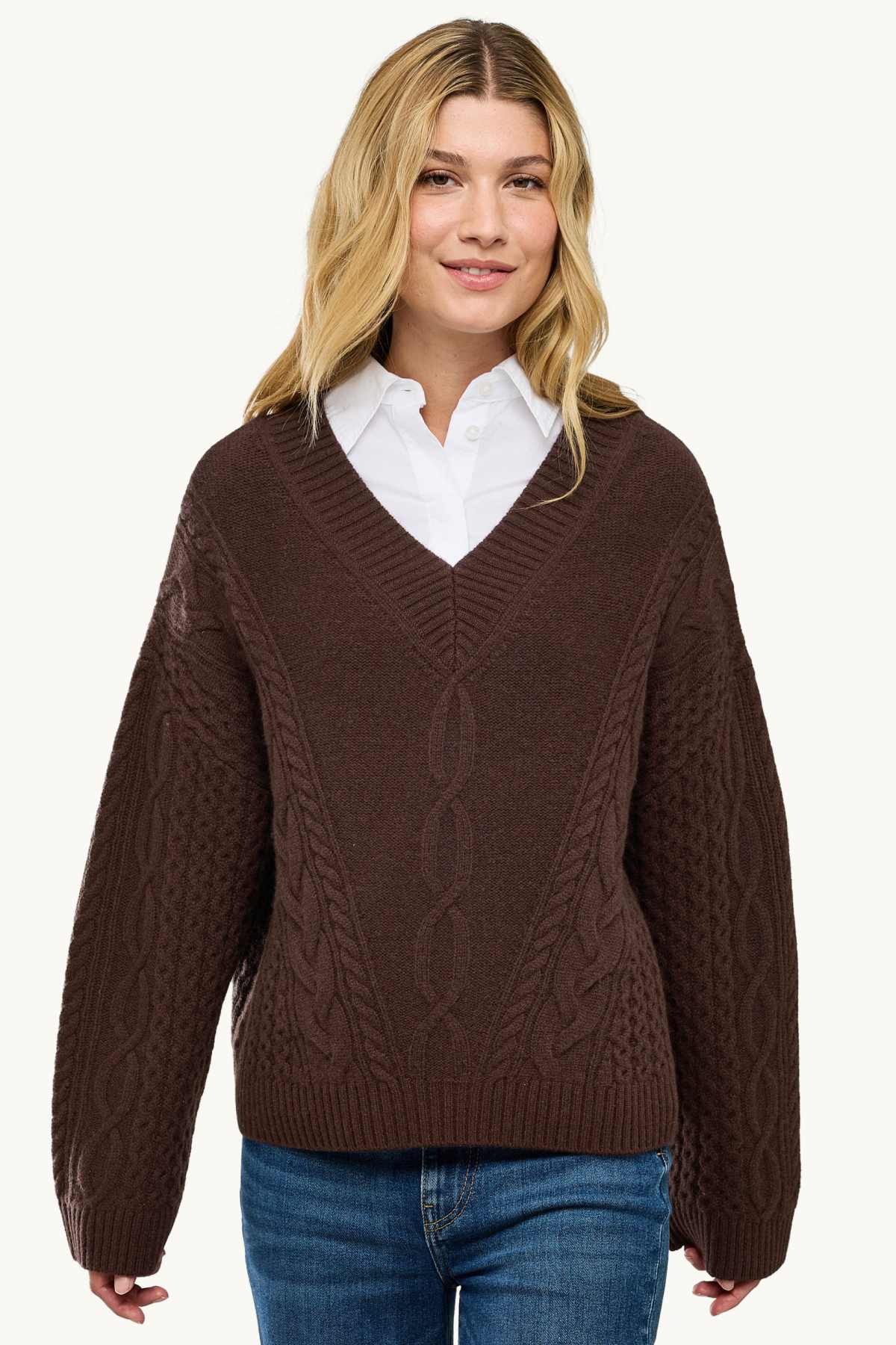 V-neck jumper with cashmere content - wool blend - dark brown