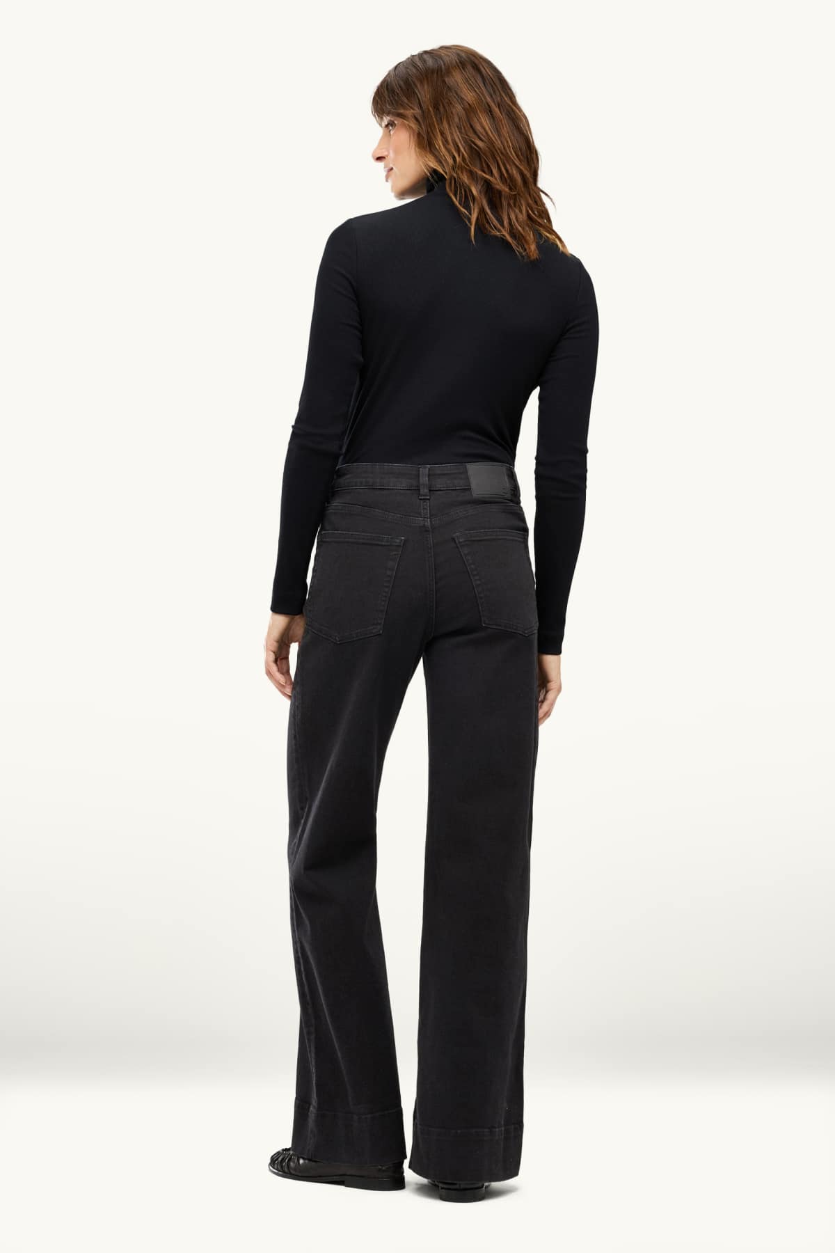 Wide leg jeans - mid-rise waist - black