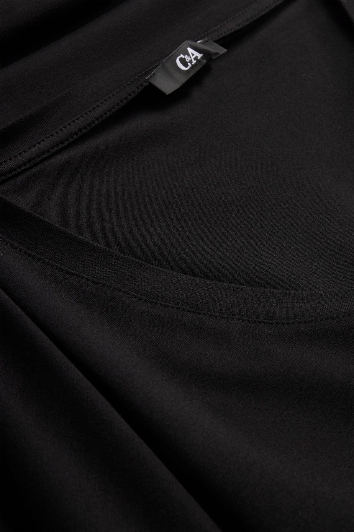 V-neck T-shirt - relaxed fit - black