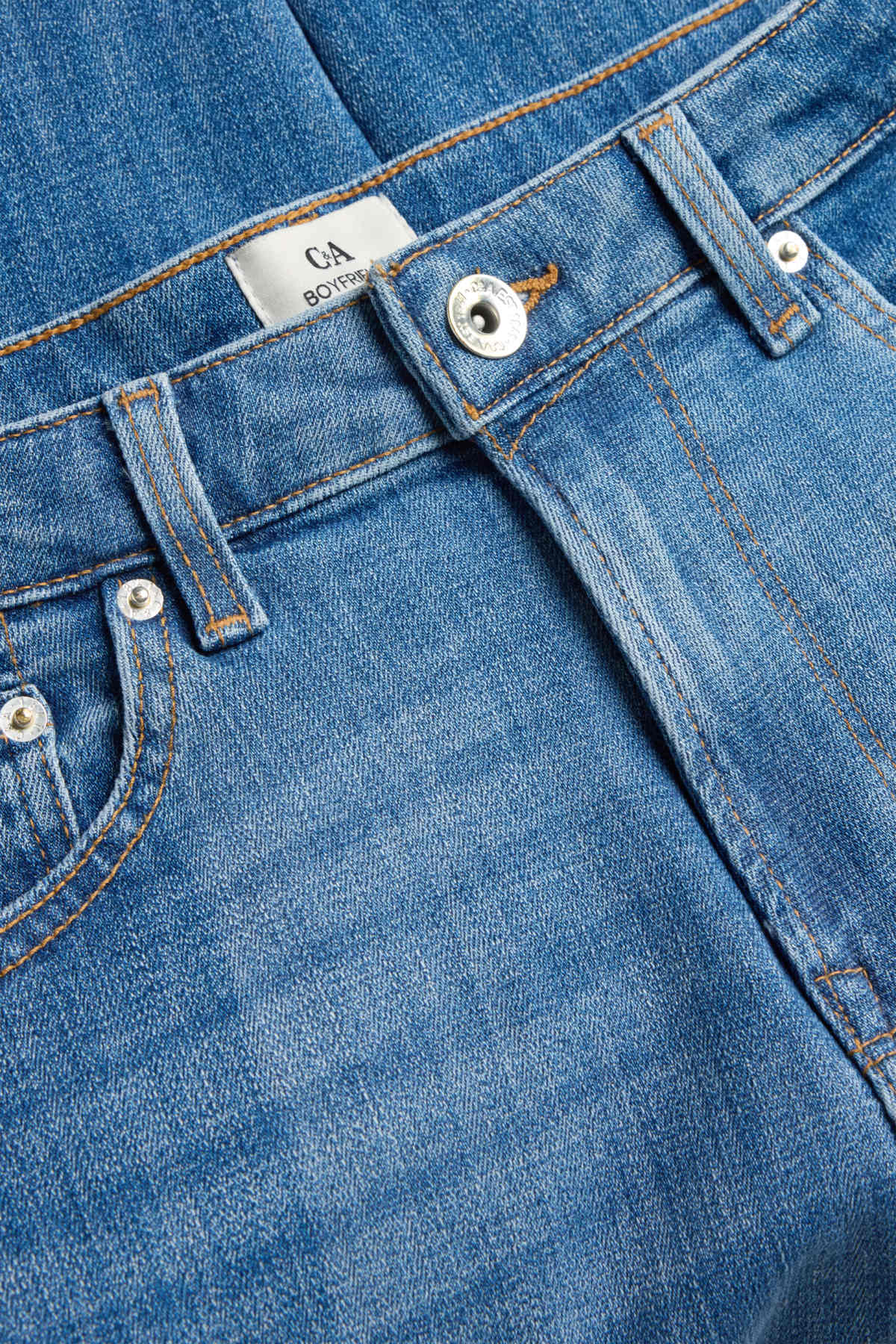 Boyfriend jeans - mid-rise waist - blue denim