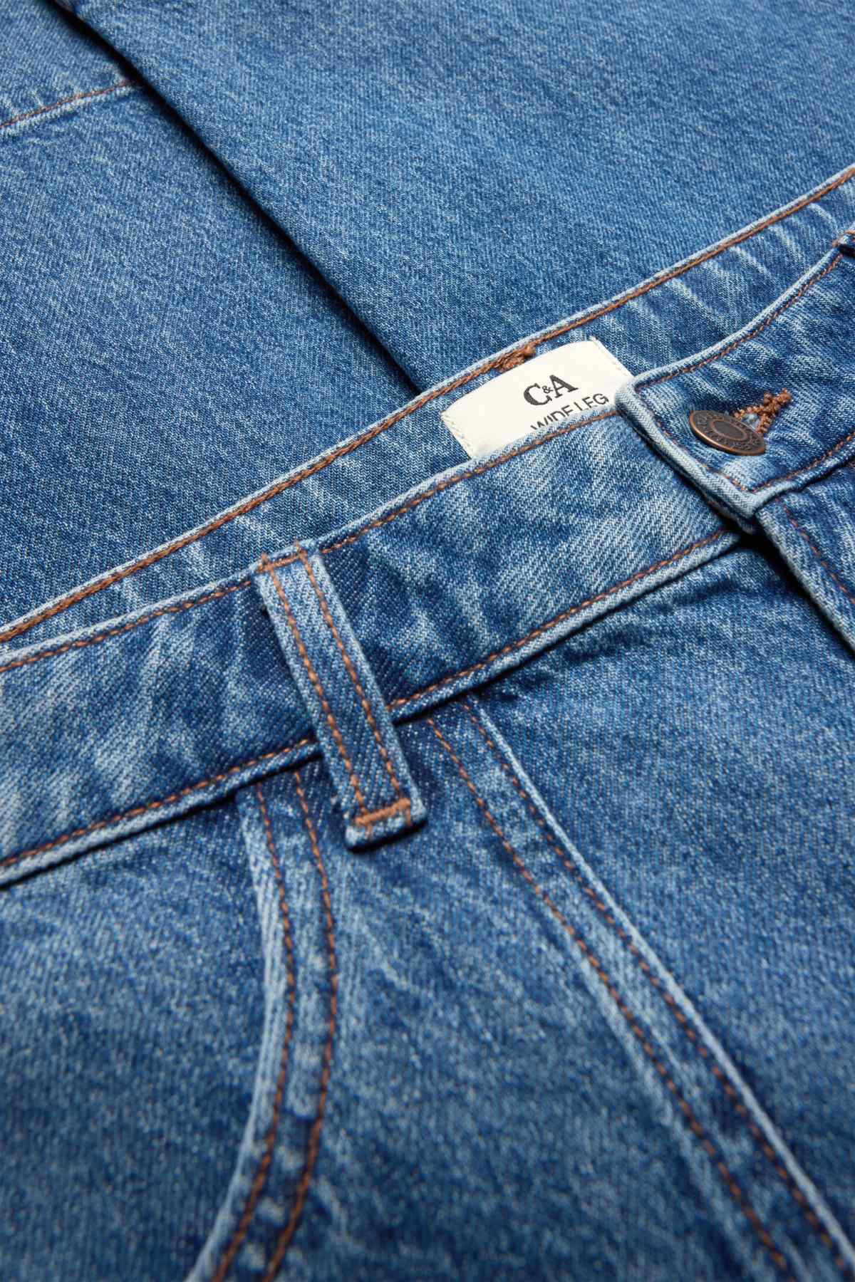 Wide leg jeans - low-rise waist - blue denim