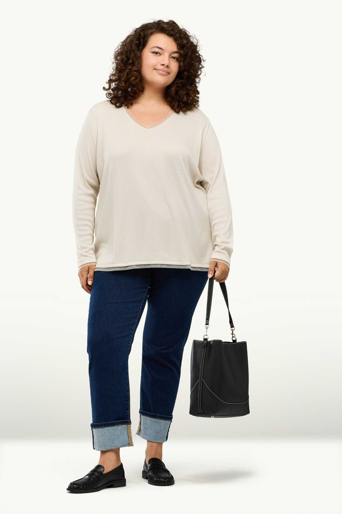 Long sleeve V-neck top - curvy fit - beige