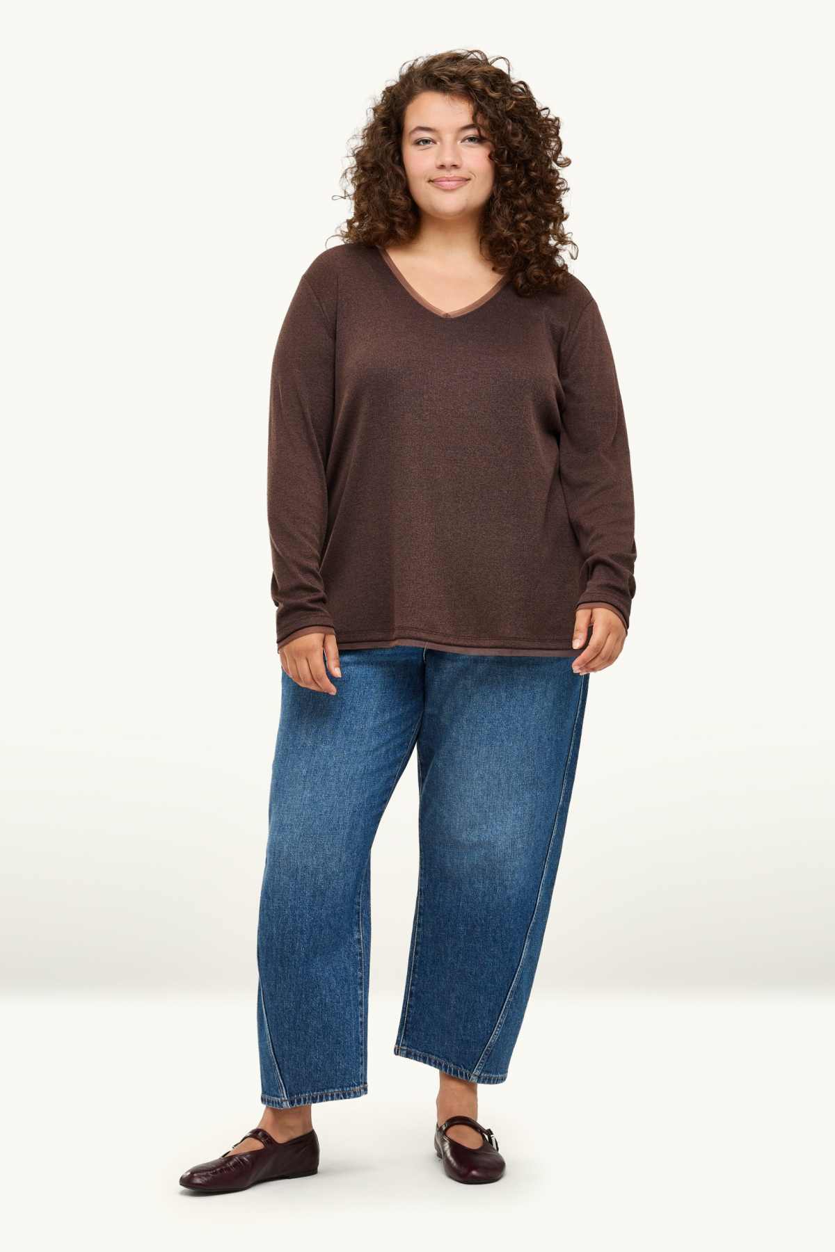 Long sleeve V-neck top - curvy fit - brown