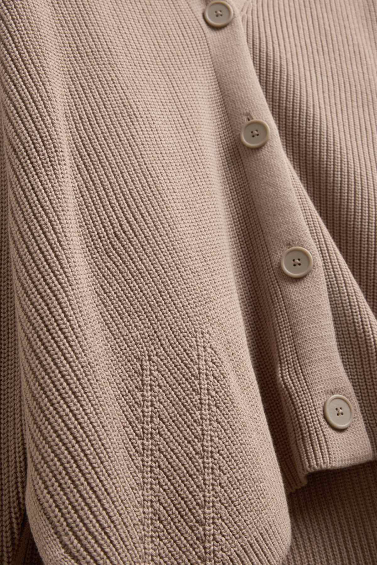 Cardigan - ribbed - nougat coloured