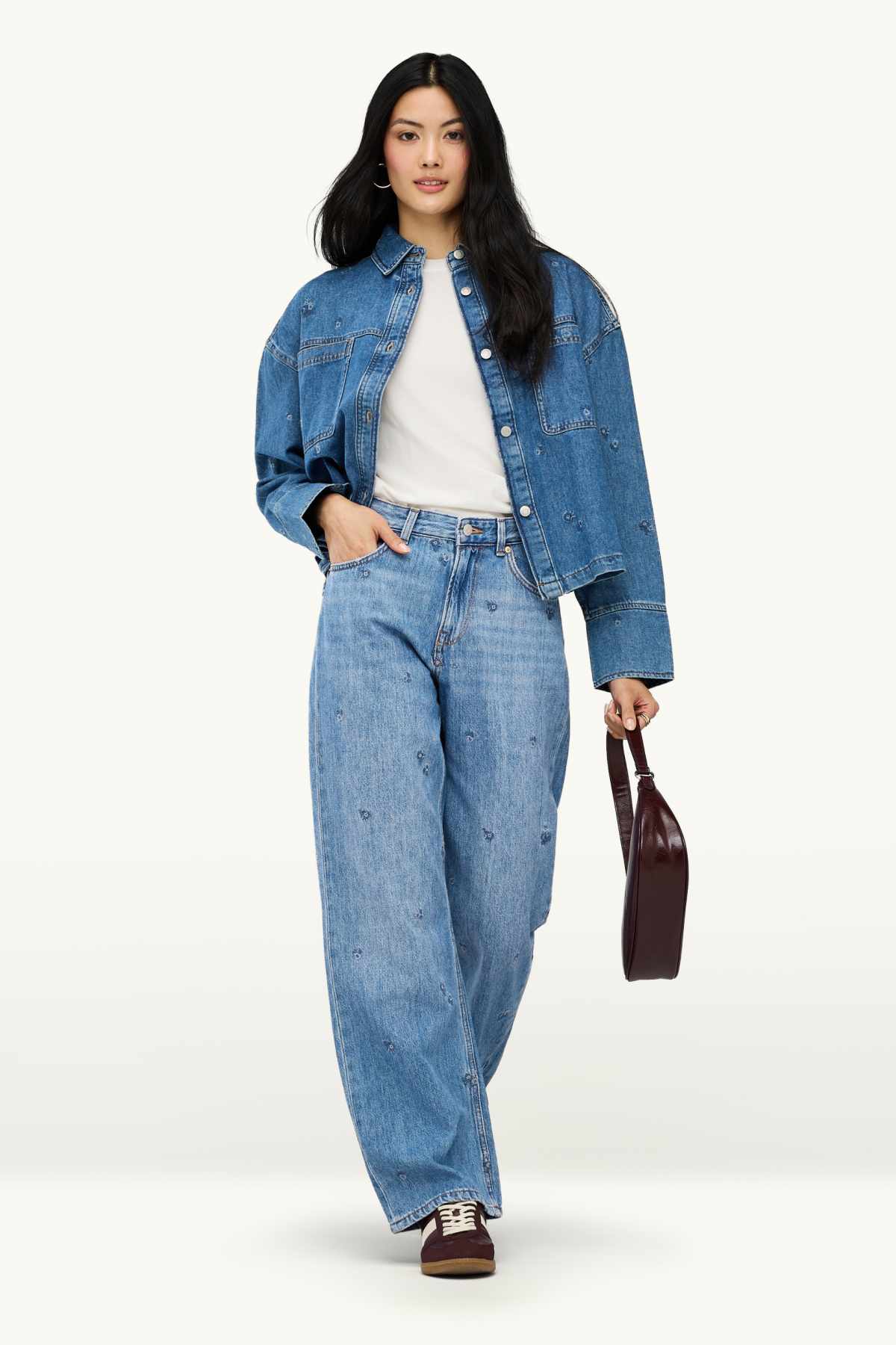 Baggy jeans - mid-rise waist - floral - blue denim