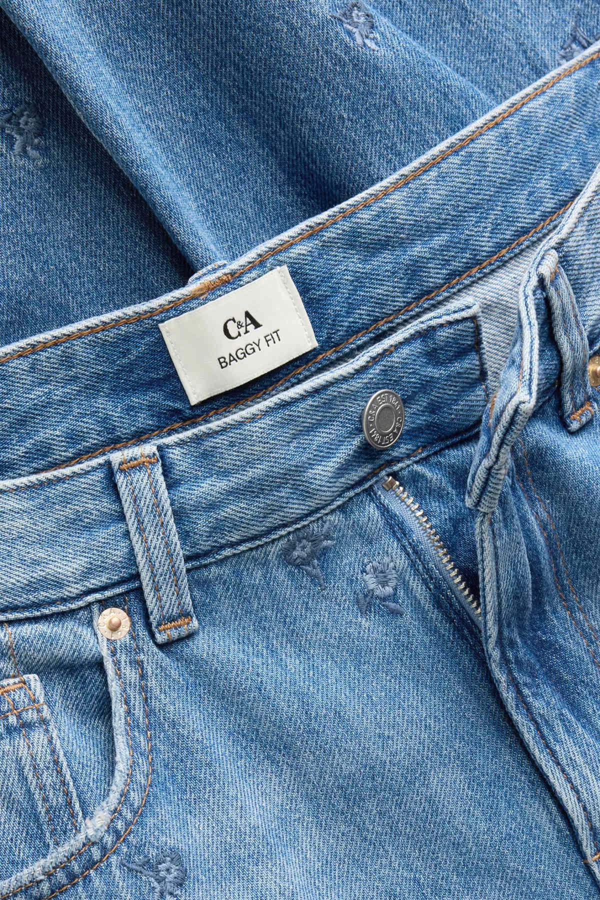 Baggy jeans - mid-rise waist - floral - blue denim
