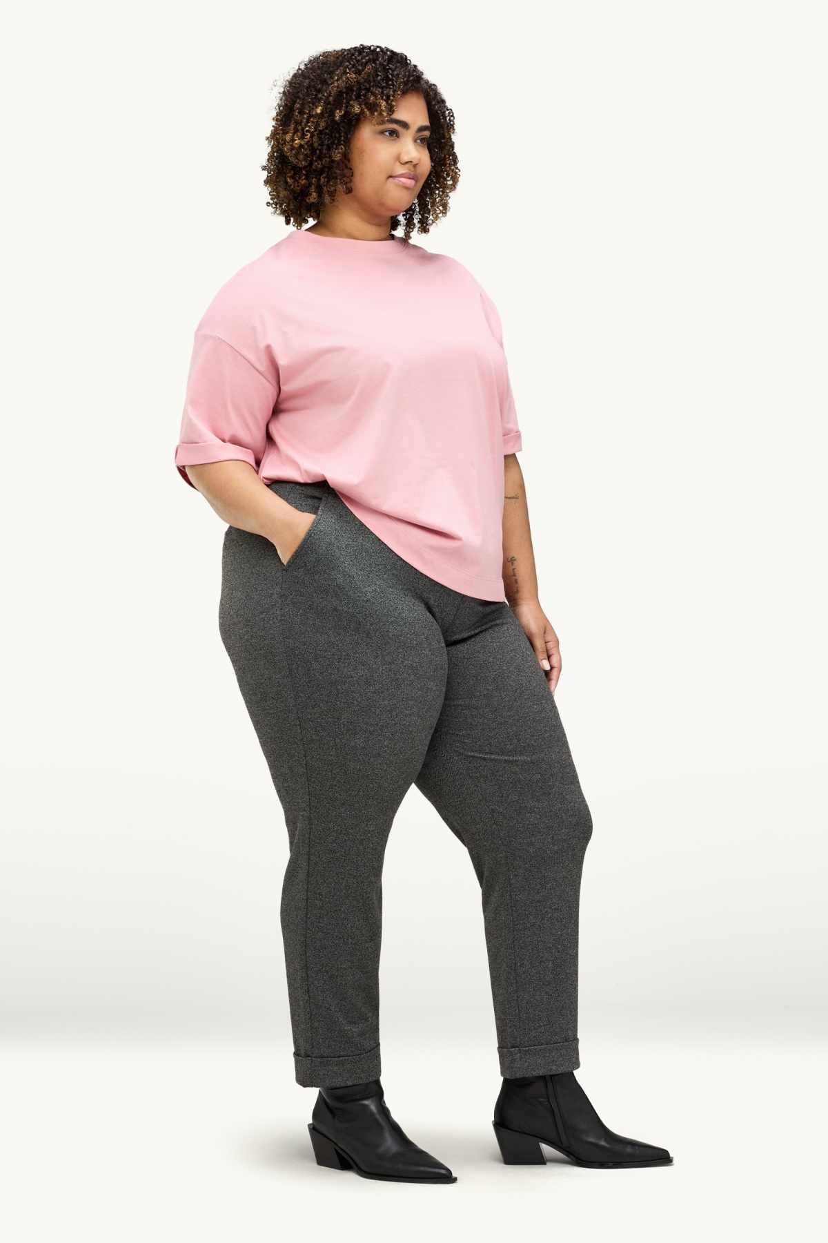 Jersey trousers - mid-rise waist - tapered fit - dark gray