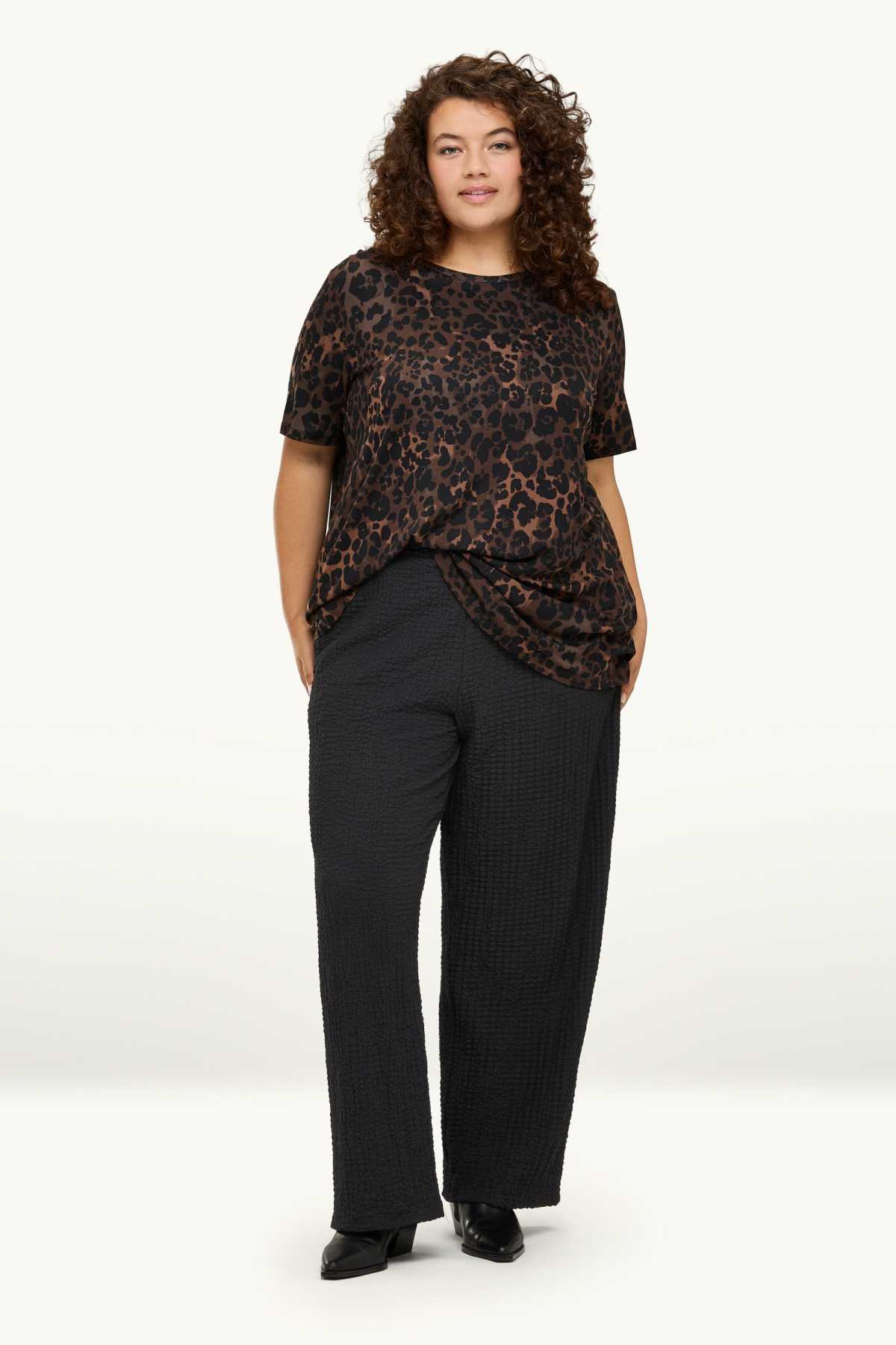 Trousers - mid-rise waist - straight fit - textured - black