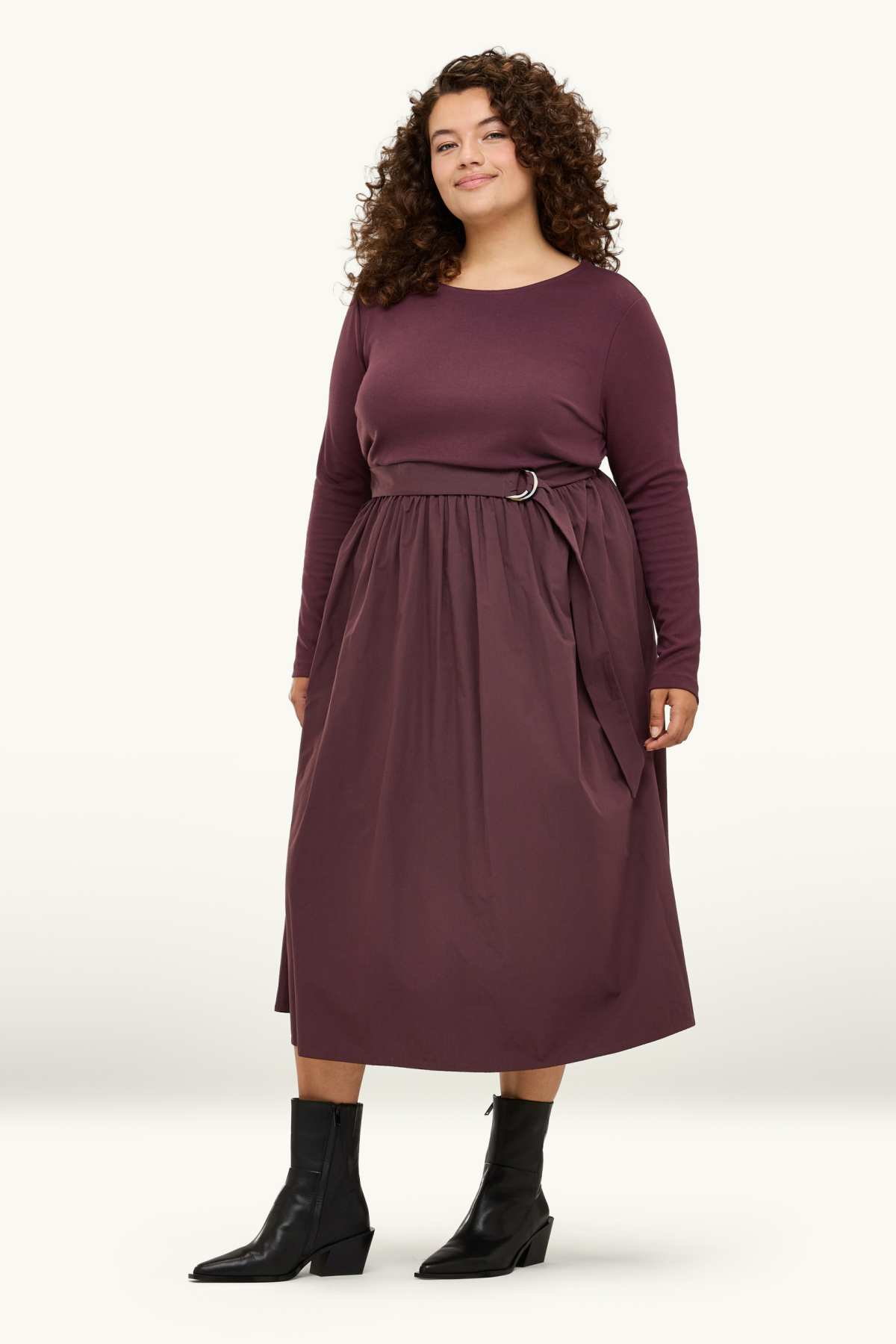 Fit & flare dress with belt - bordeaux