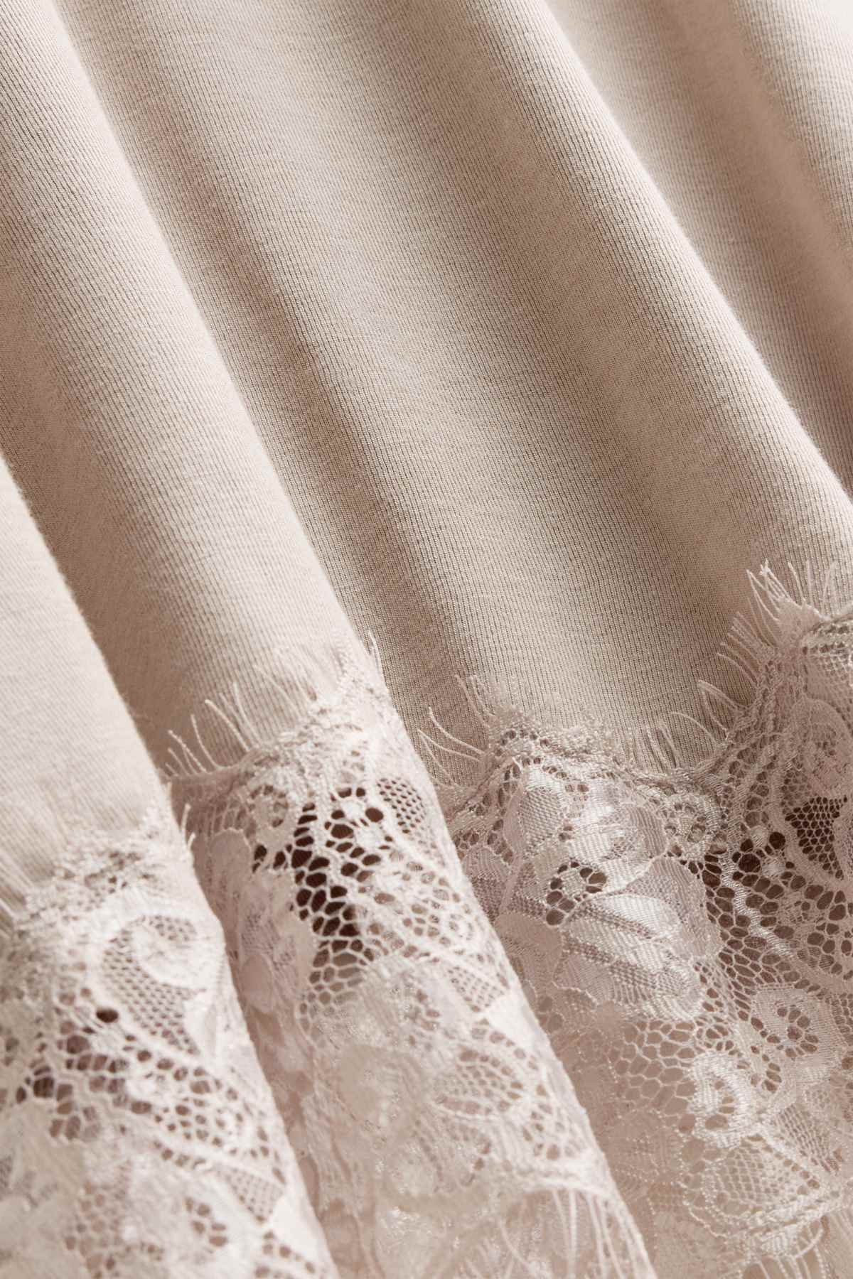 T-shirt - curvy fit - beige