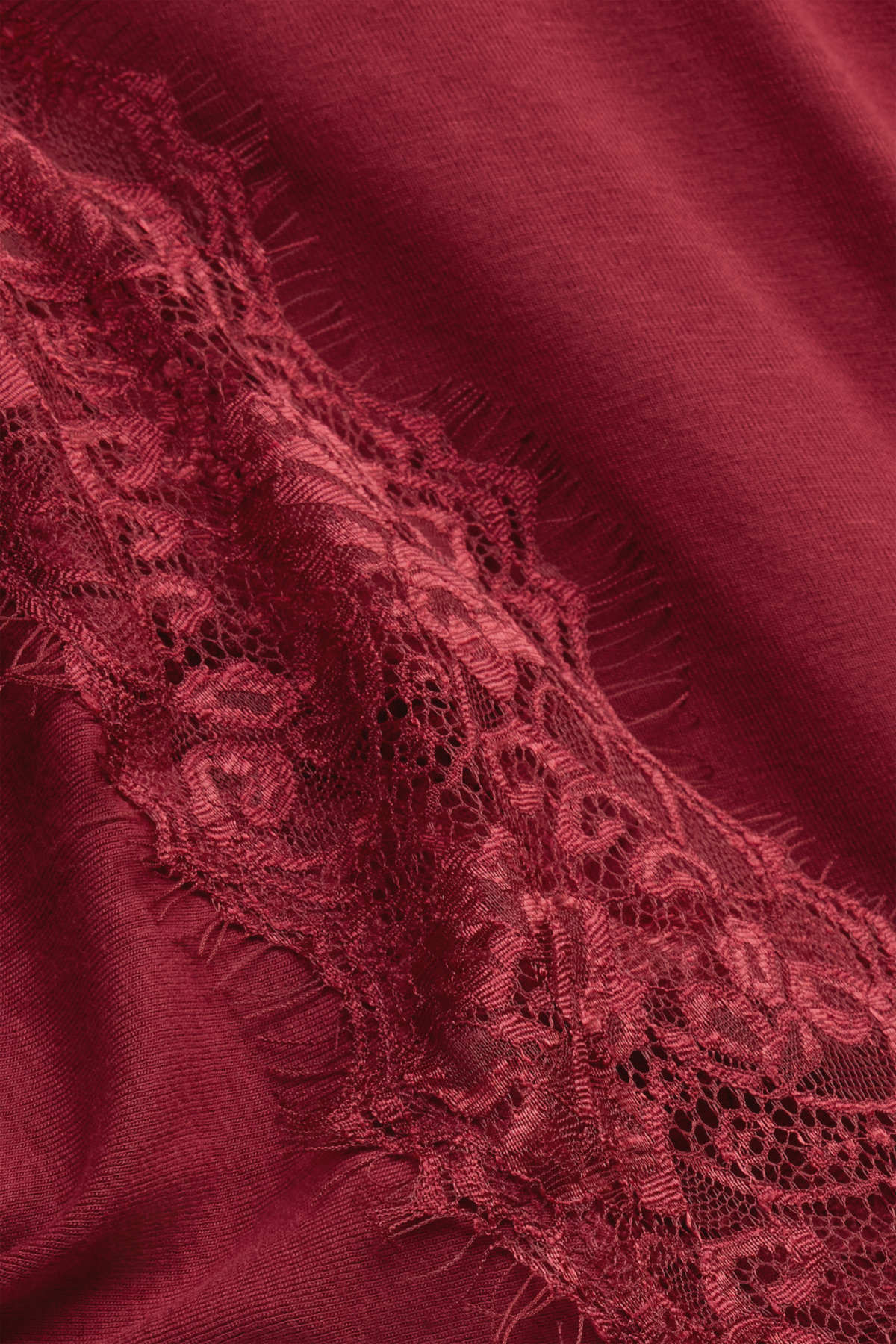 V-neck T-shirt - curvy fit - red