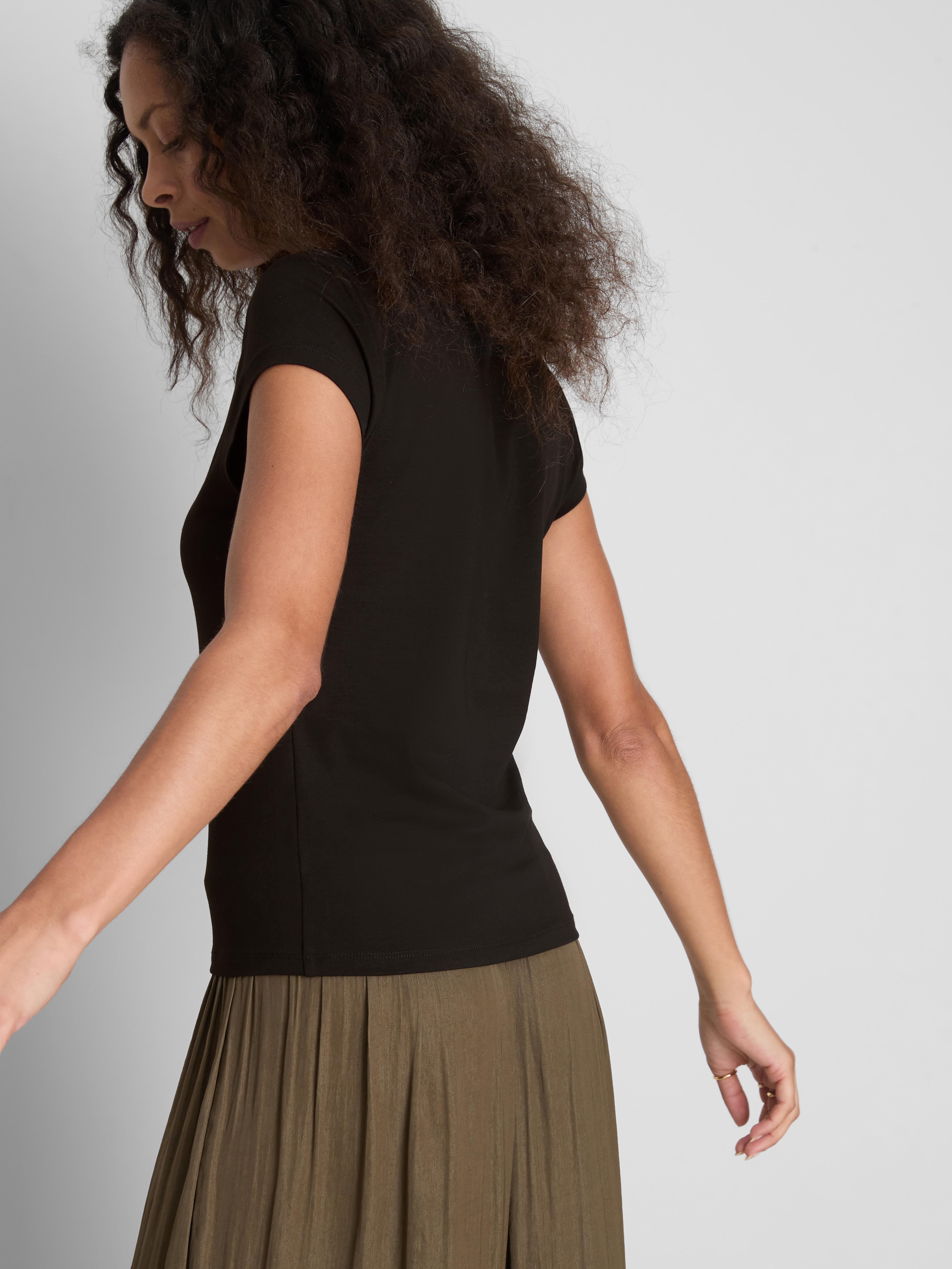 Cotton Rich Contrast V Neck Tee - Black