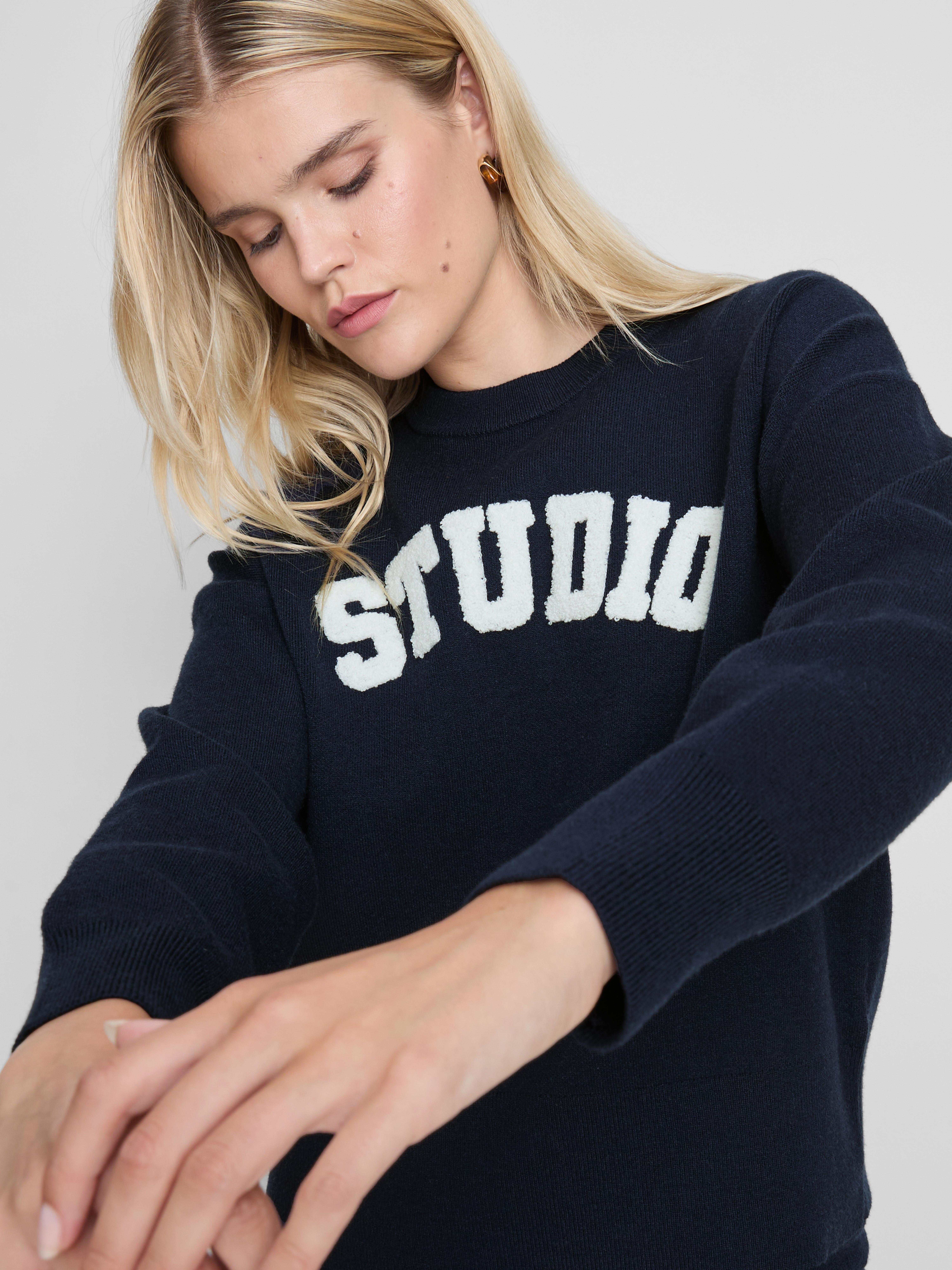 Knitted Crewneck Slogan Sweater - Navy