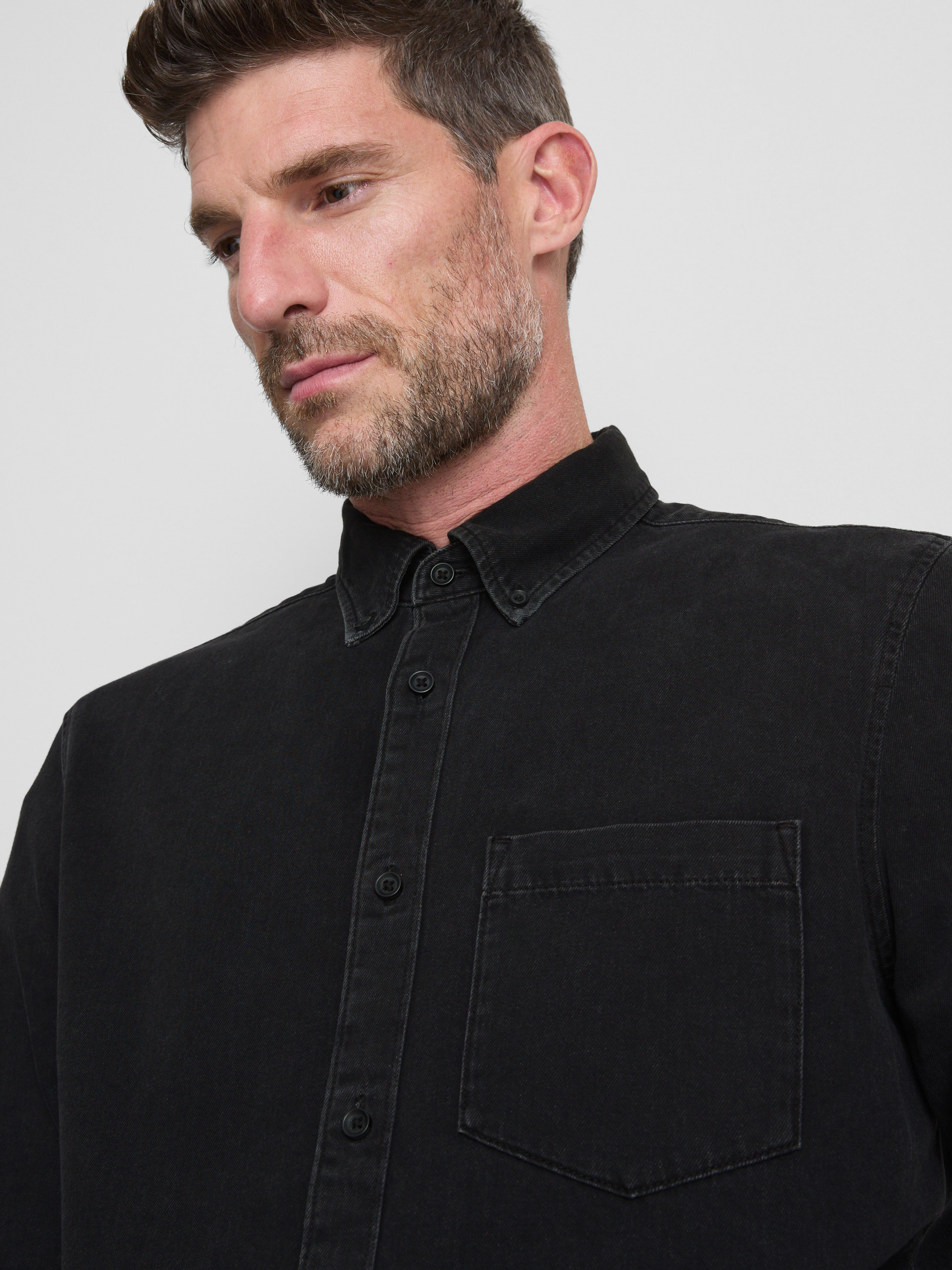 Long-Sleeve Button-Up Denim Shirt - Black