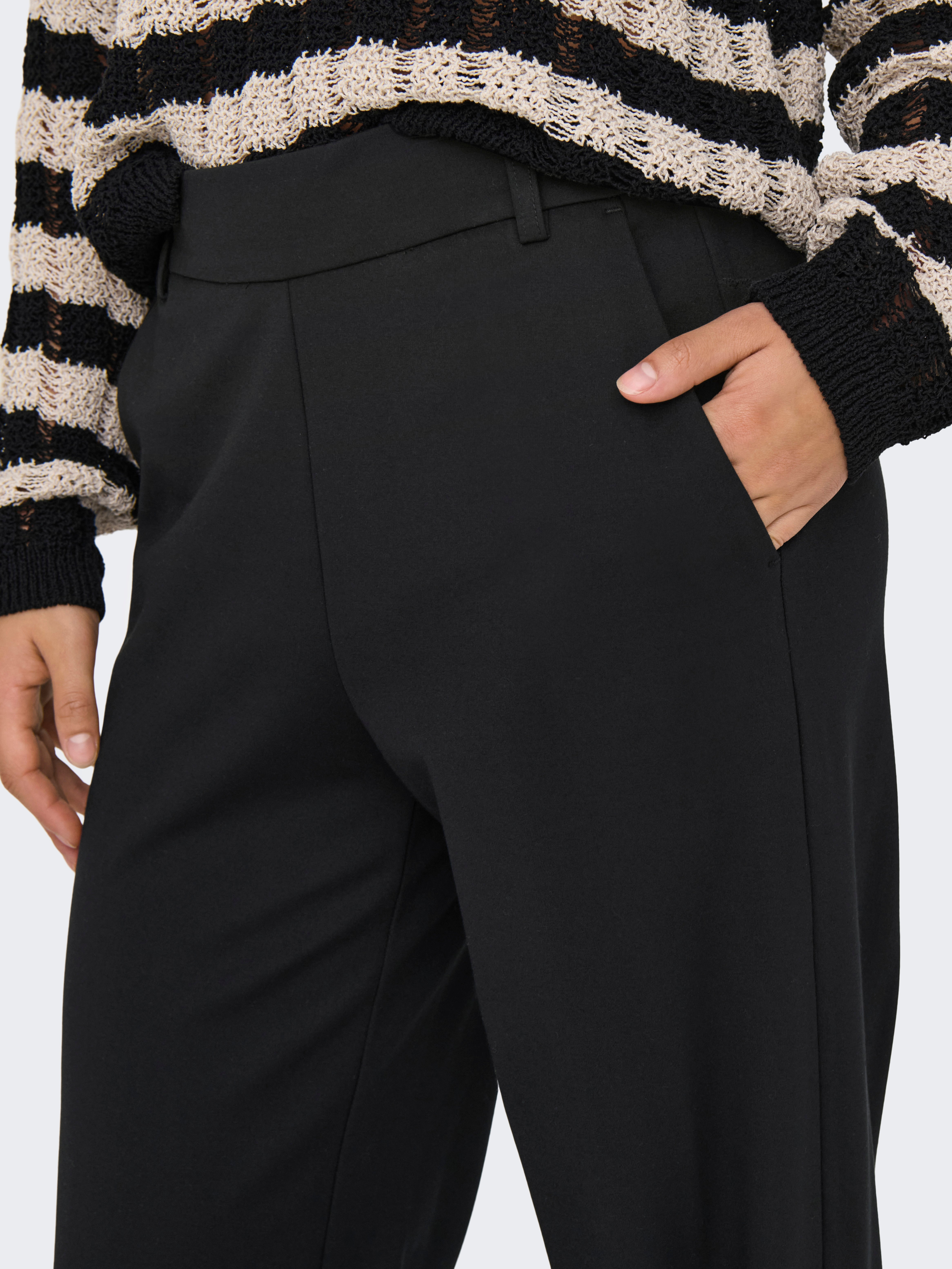 ONLPOPTRASH Straight Fit Tailored trousers Black