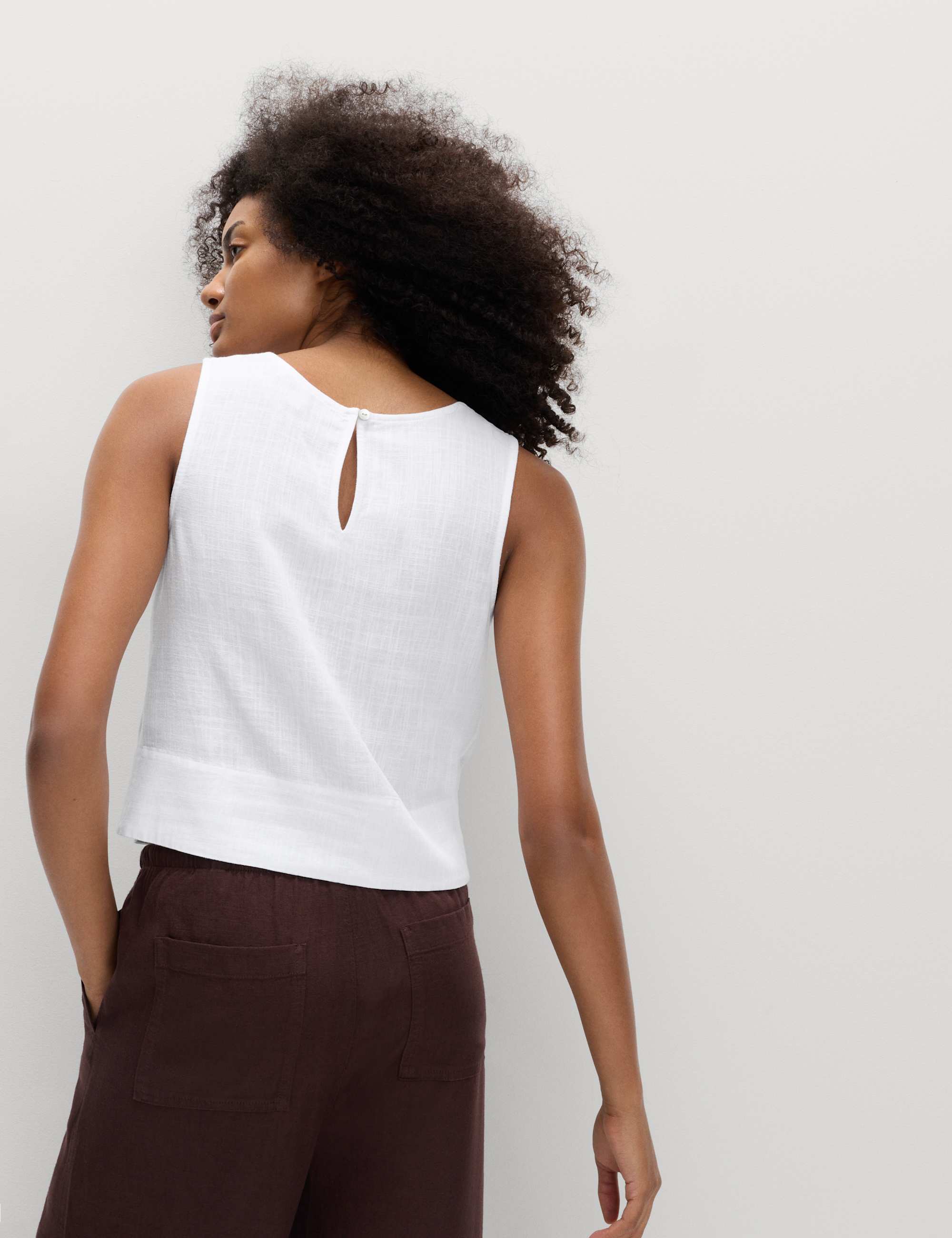 Vest with Linen