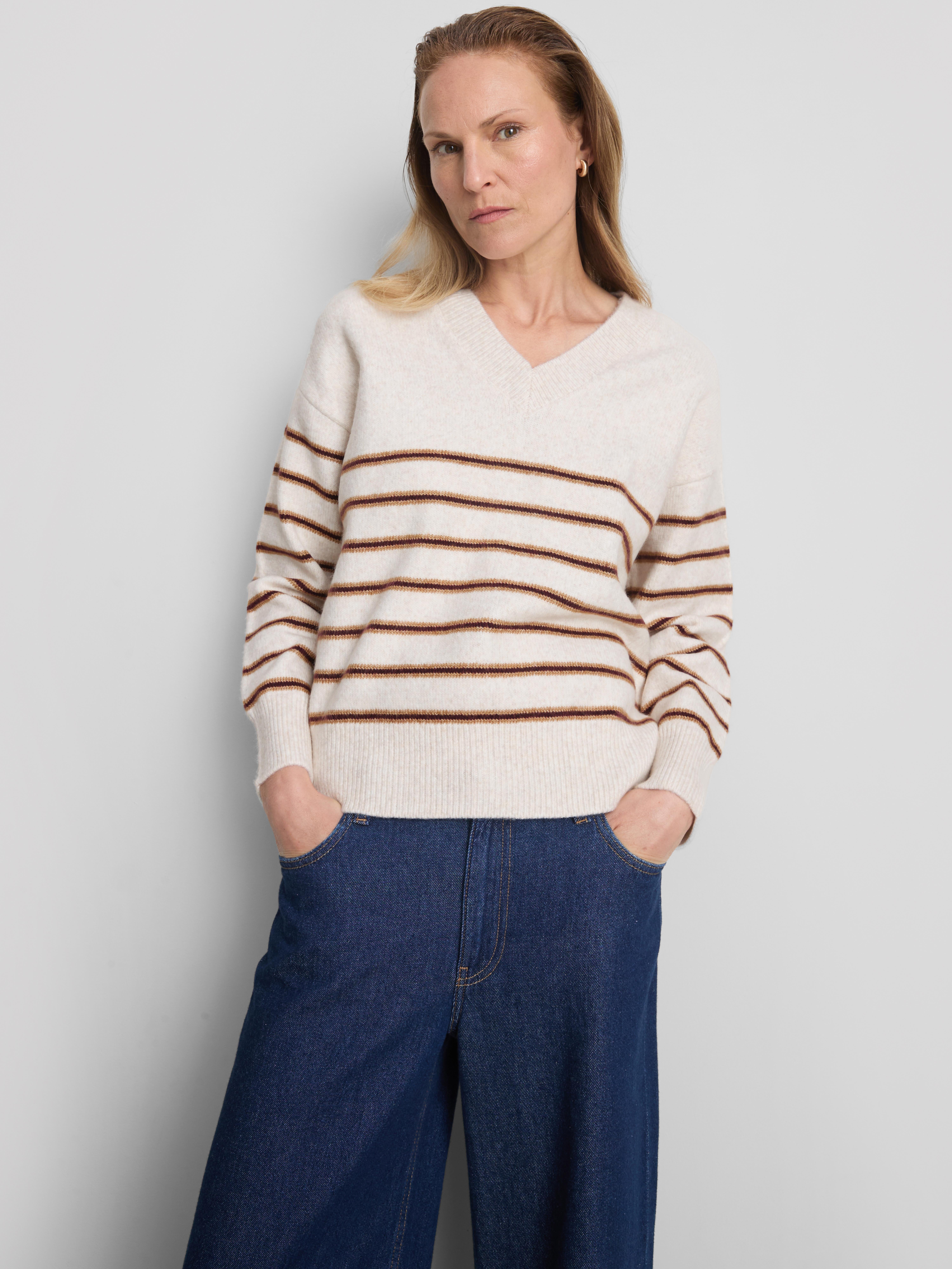 Knitted V-Neck Sweater - Ivory