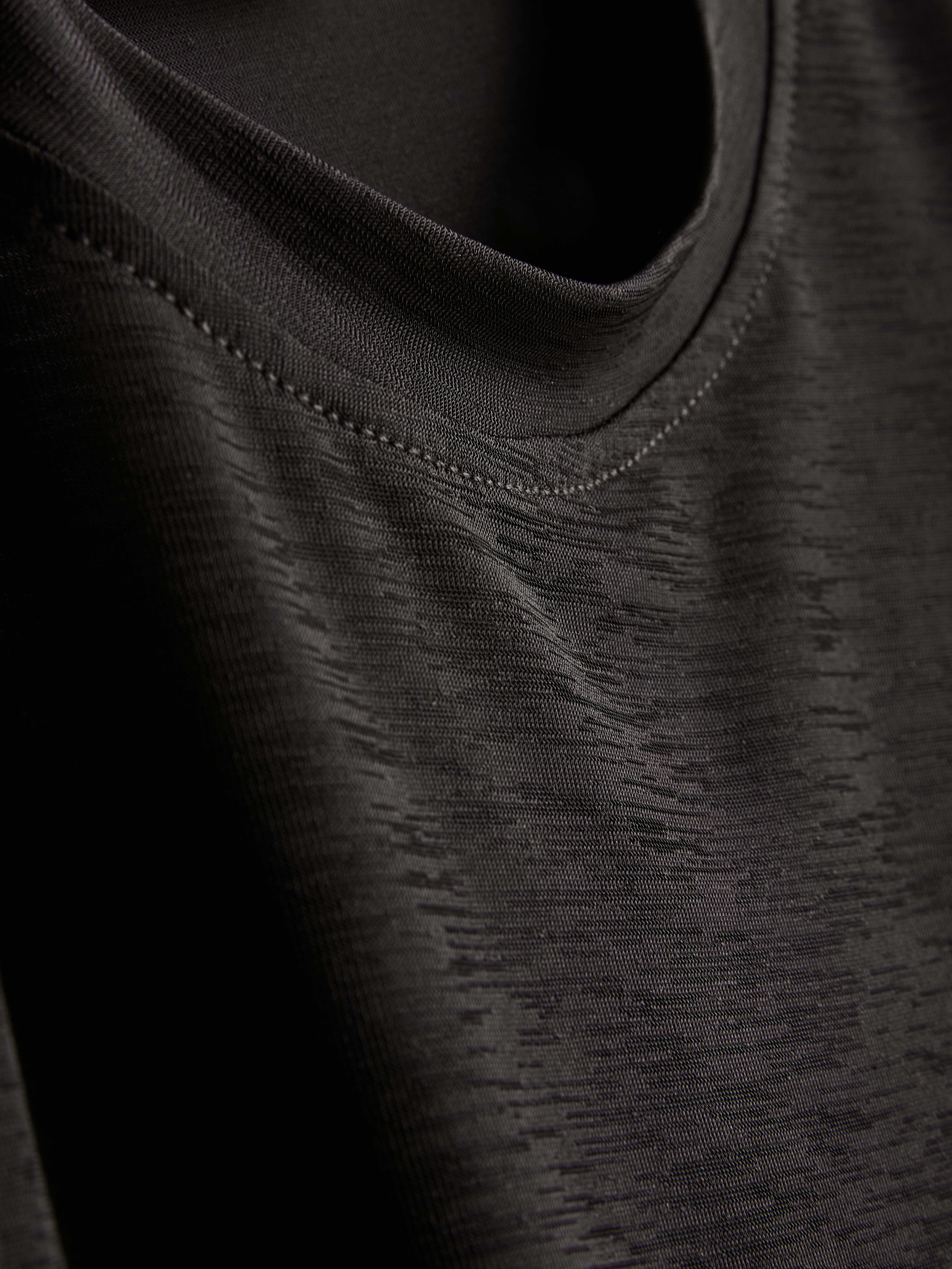 Primark Form | Raglan Long-Sleeve Base-Layer Top - Black
