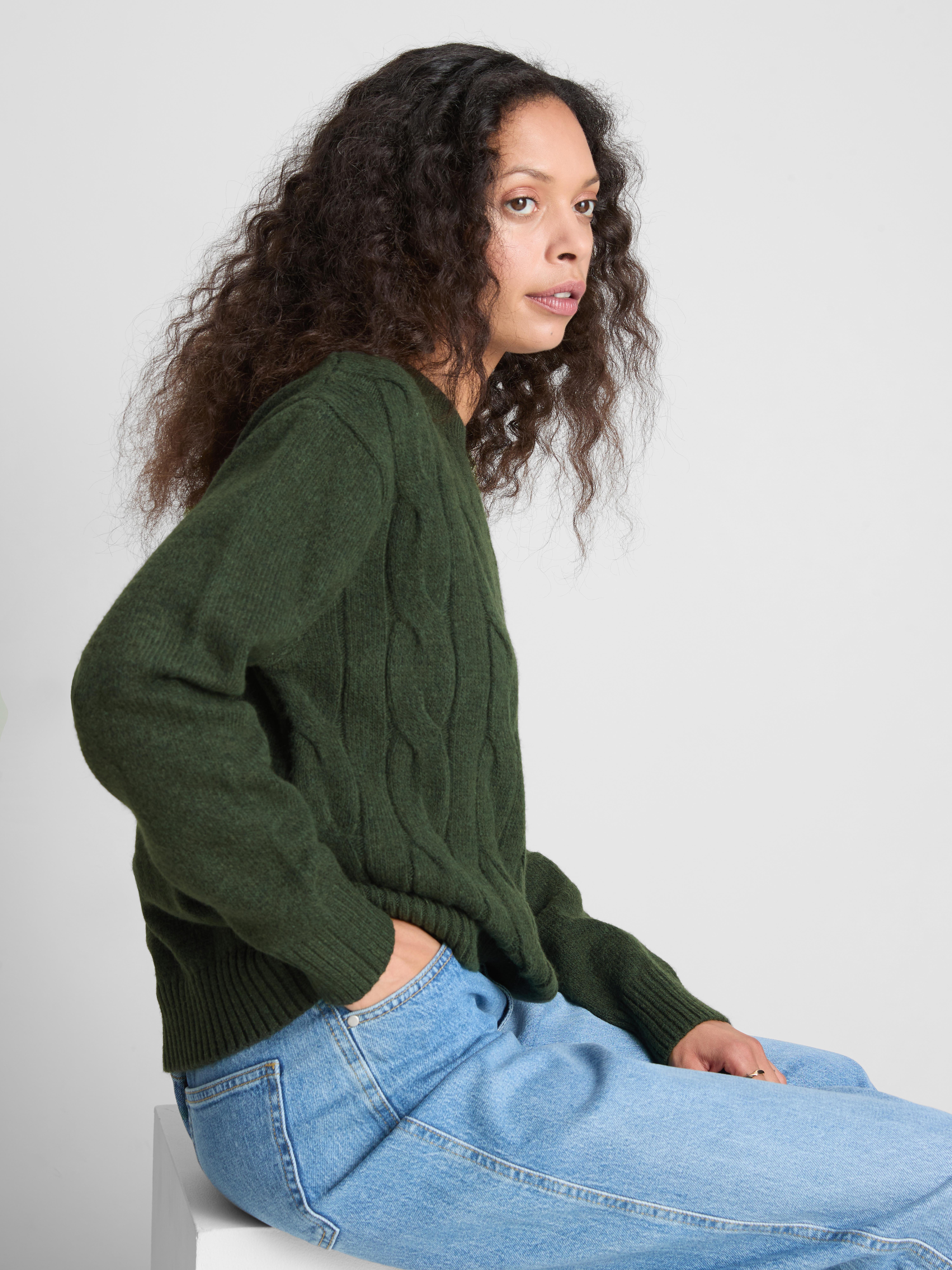Cable Knit Crew Neck Sweater - Olive