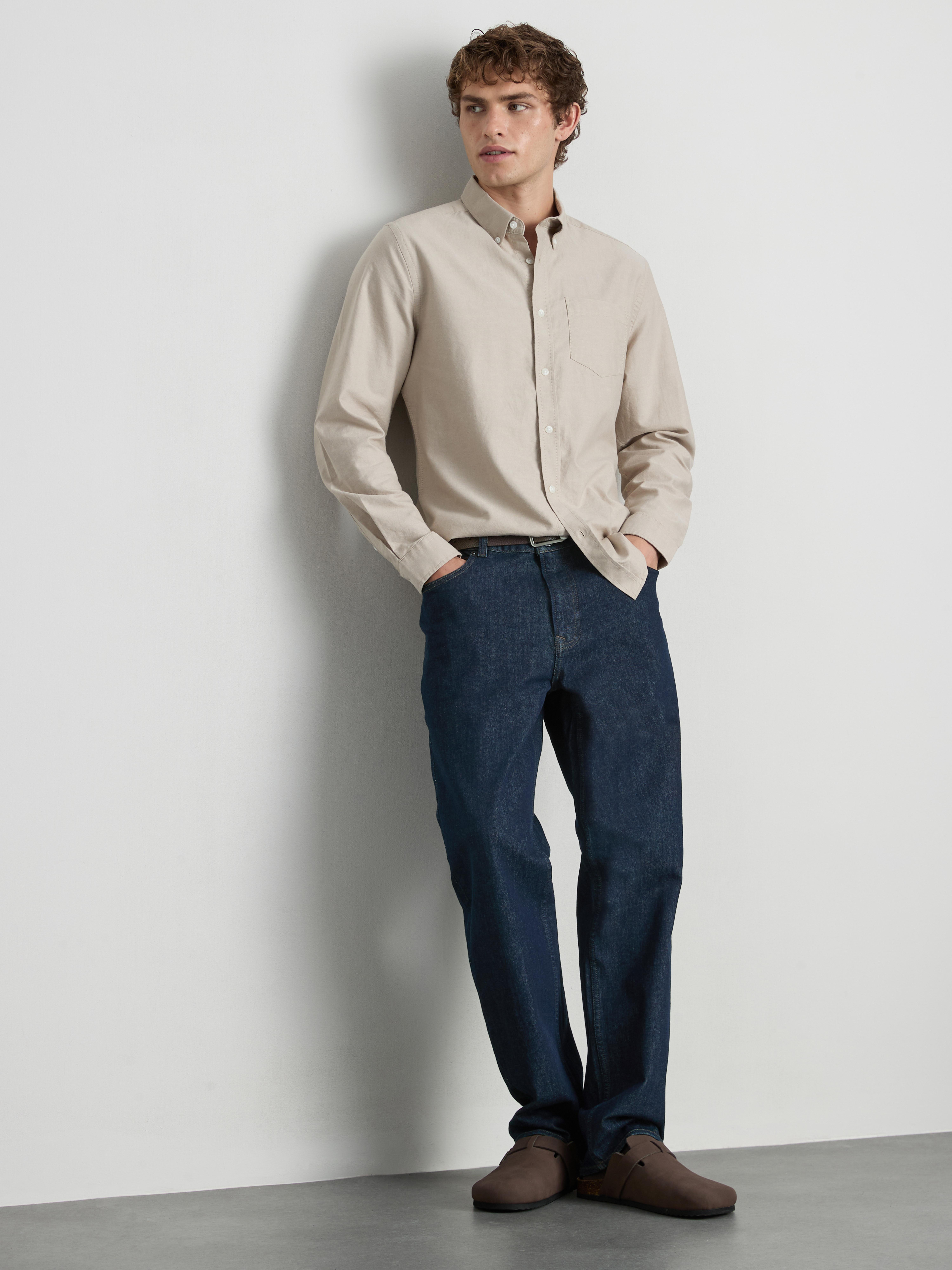 Mid-Rise Straight-Leg Jeans - Dark Blue