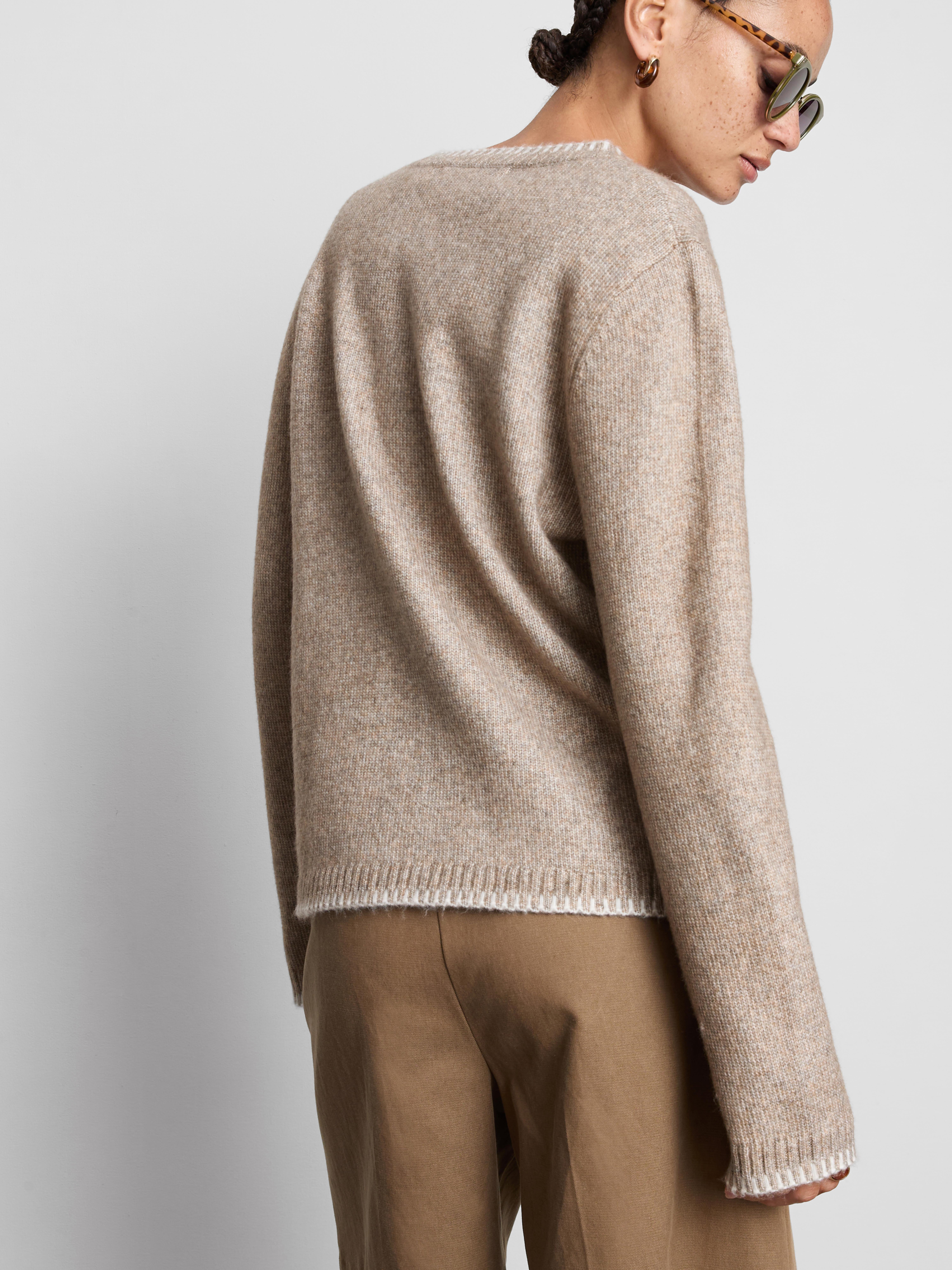 Halo Stitch V-Neck Cardigan - Oatmeal