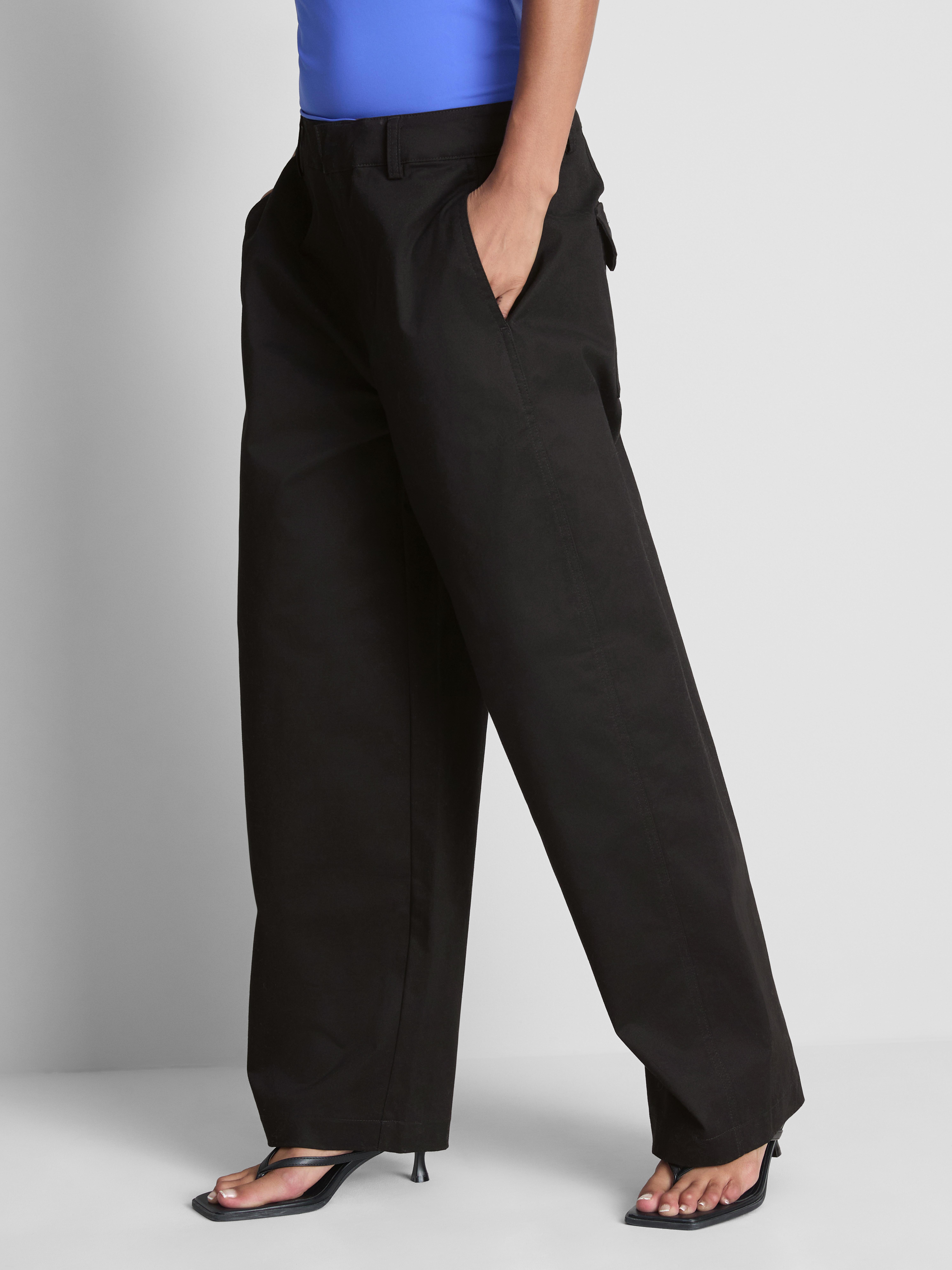 Cotton-Rich Barrel-Leg Utility Pants - Black