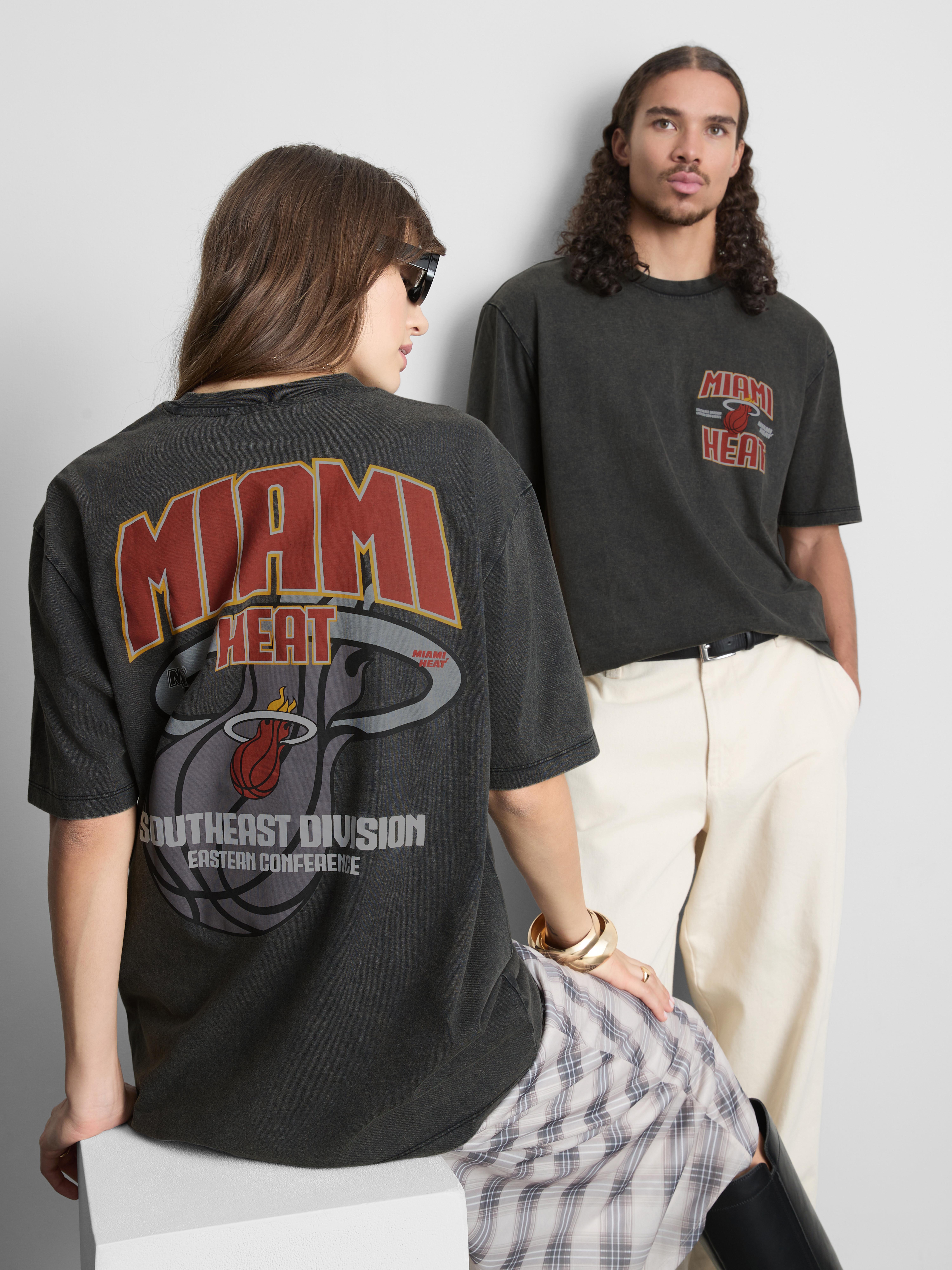 NBA Miami Heat Pure Cotton Graphic T-Shirt - Charcoal