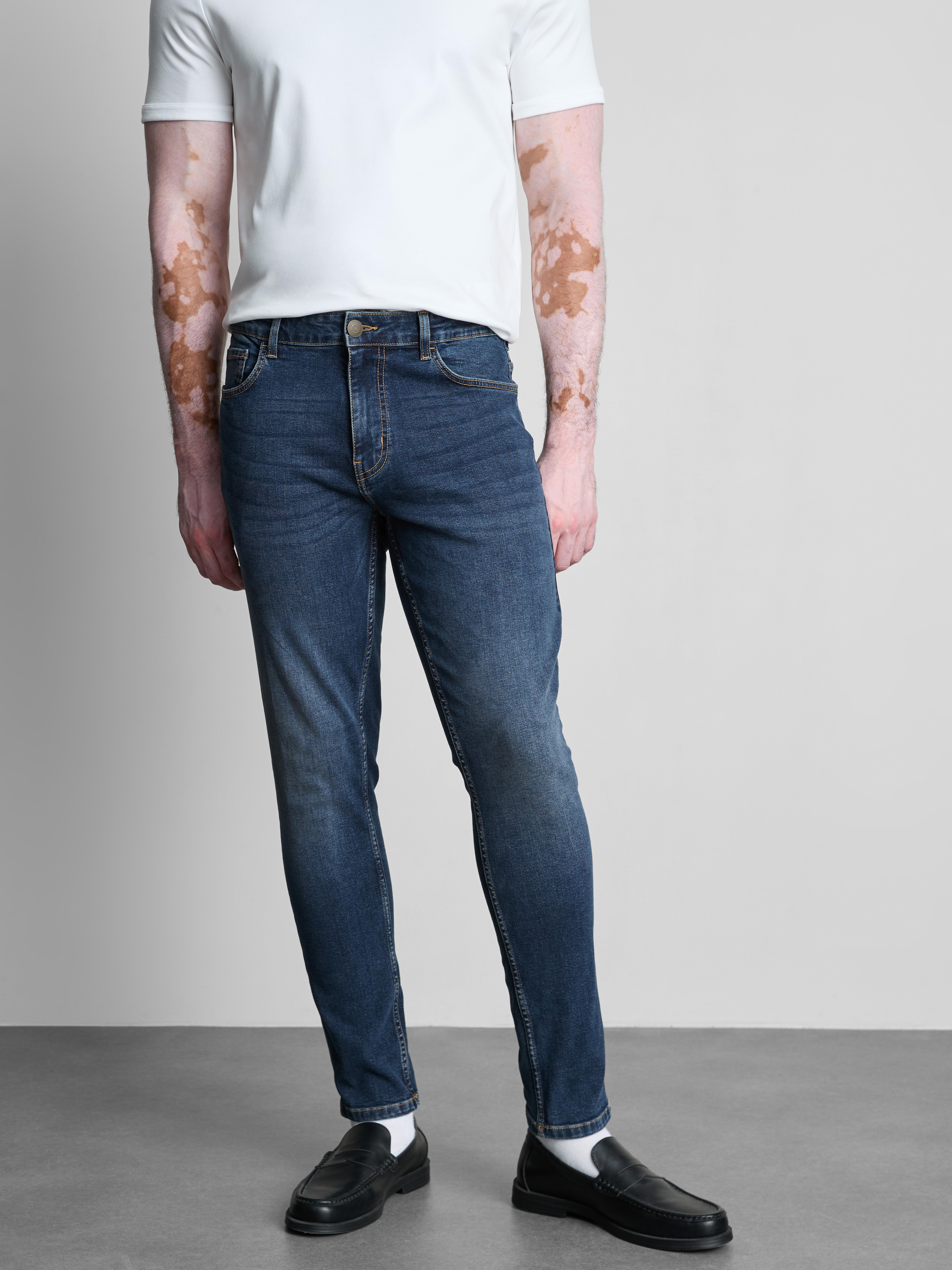Mid-Rise Skinny Jeans - Dark Blue