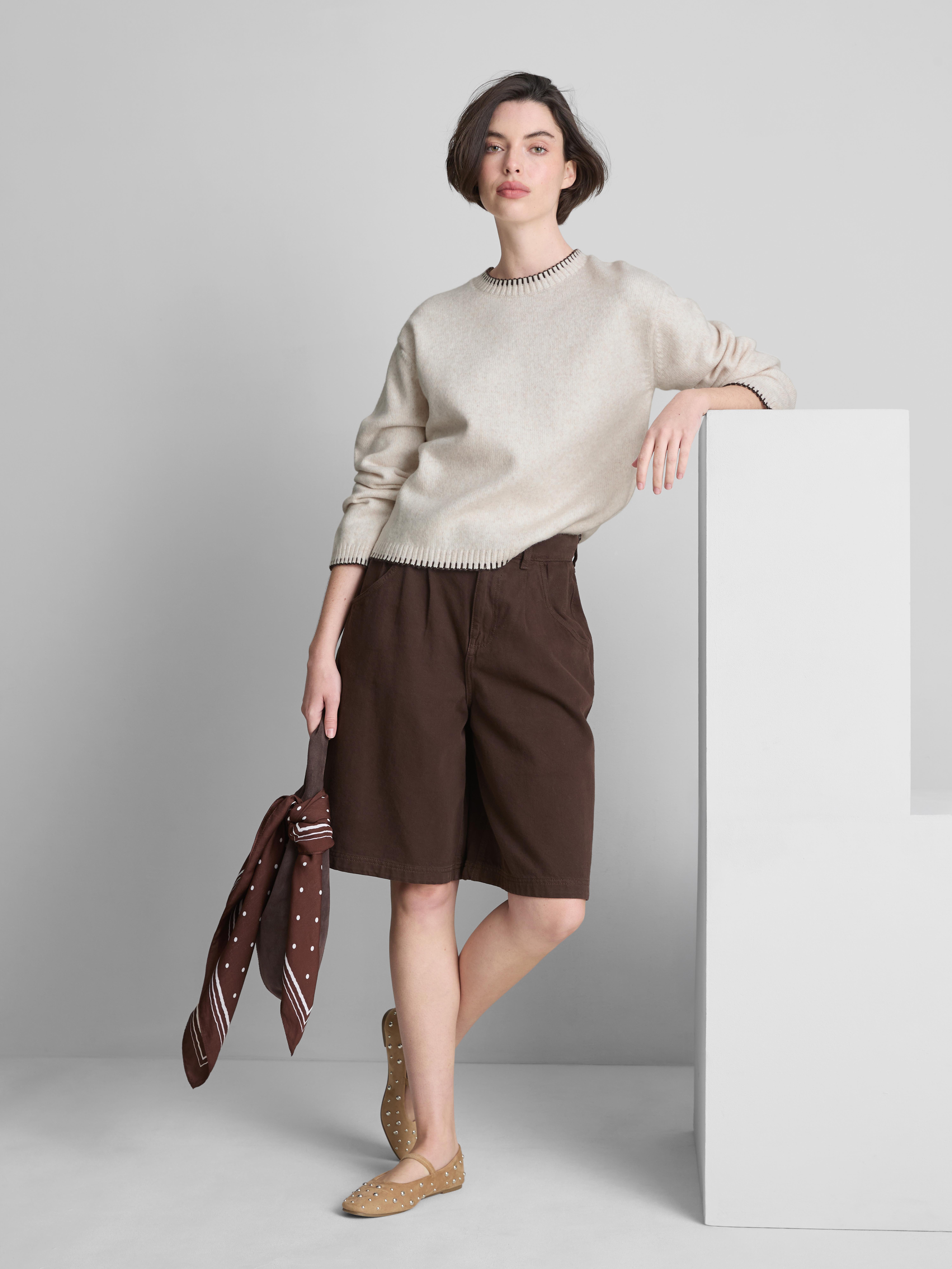 Knitted Stitch-Detail Crewneck Sweater - Ivory