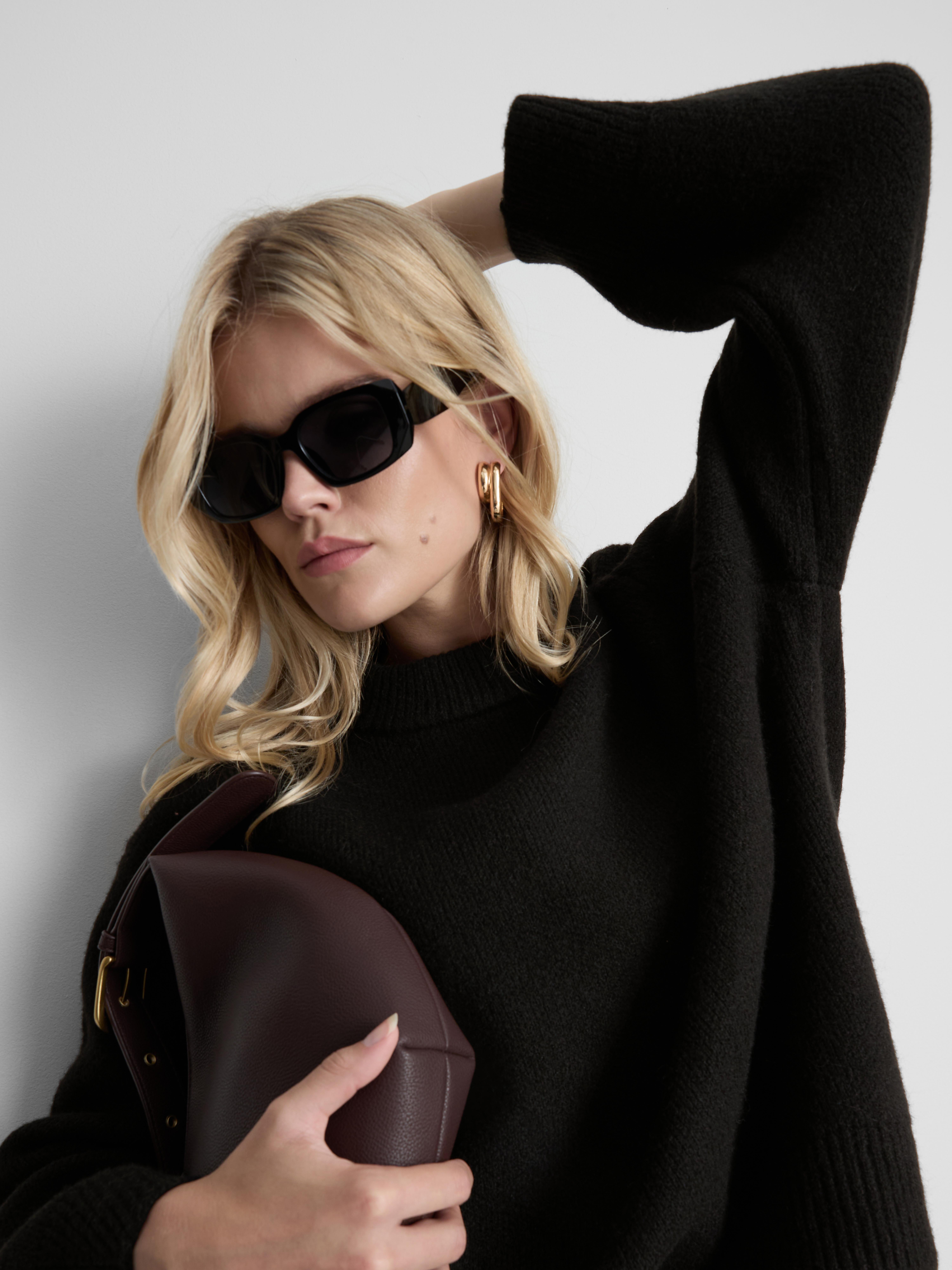 Wool Blend Oversized Crew Neck Sweater - Black
