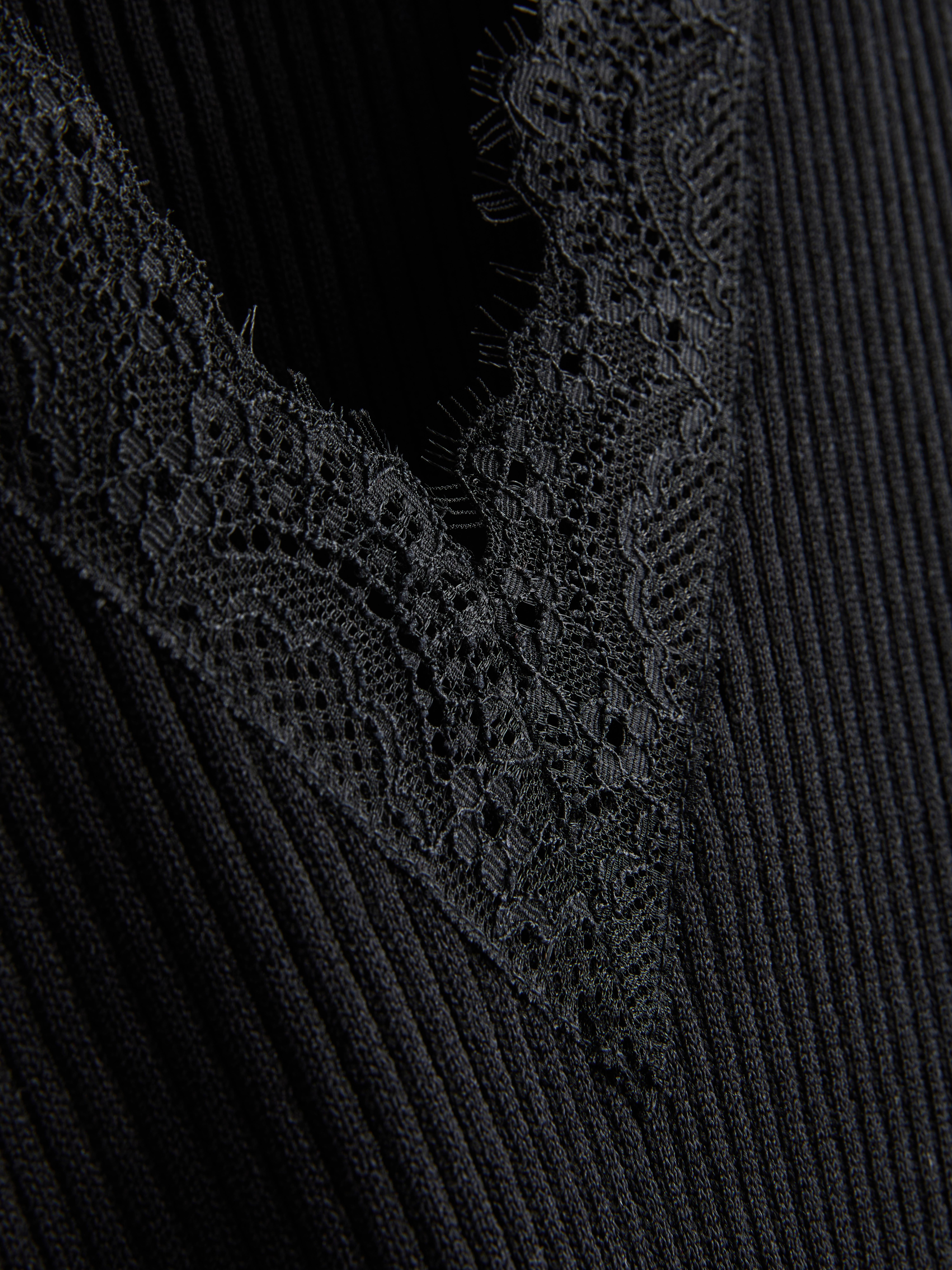 Ribbed Lace-Trim Tee - Black