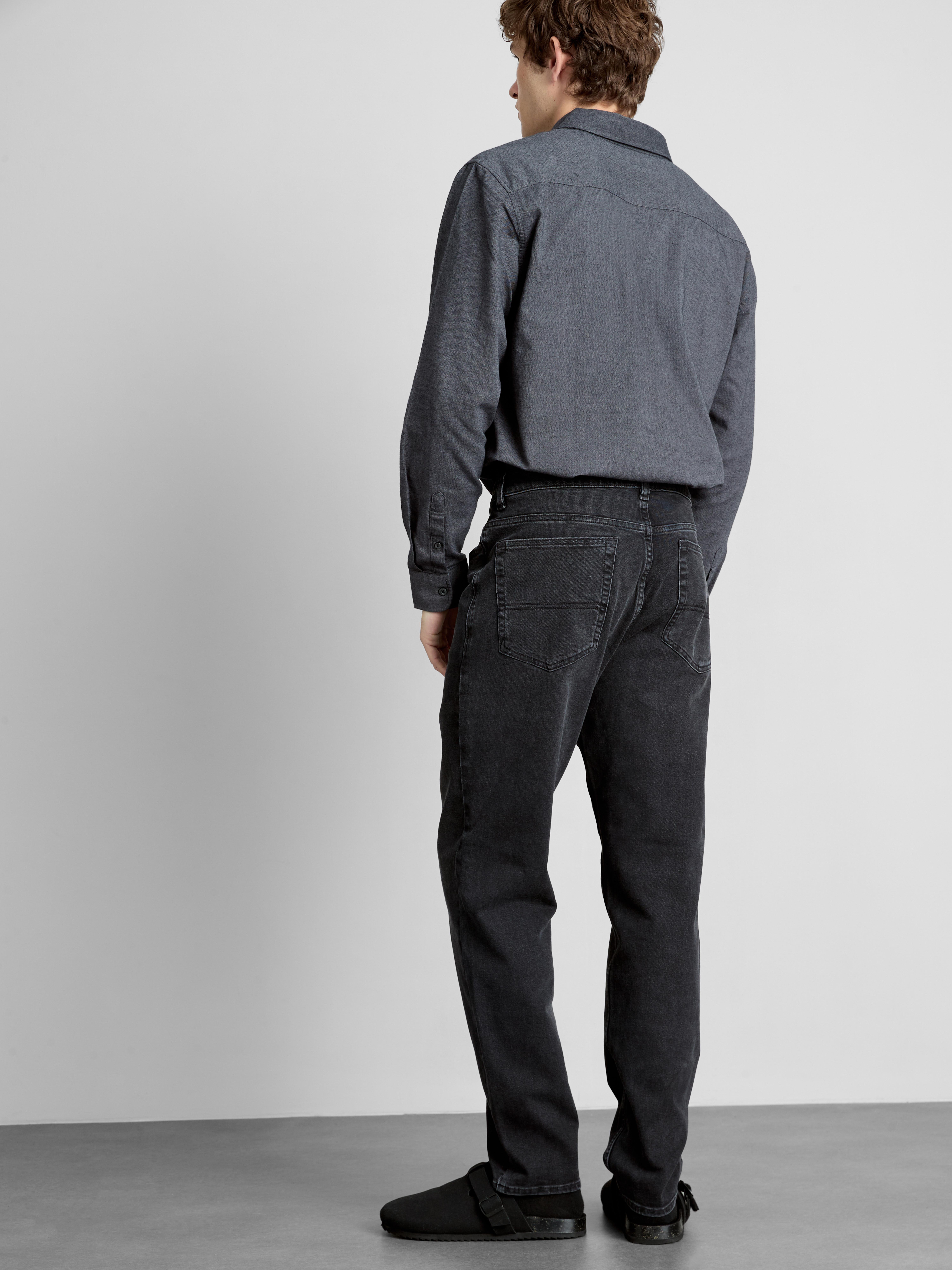 Mid-Rise Slim Fit Jeans - Black