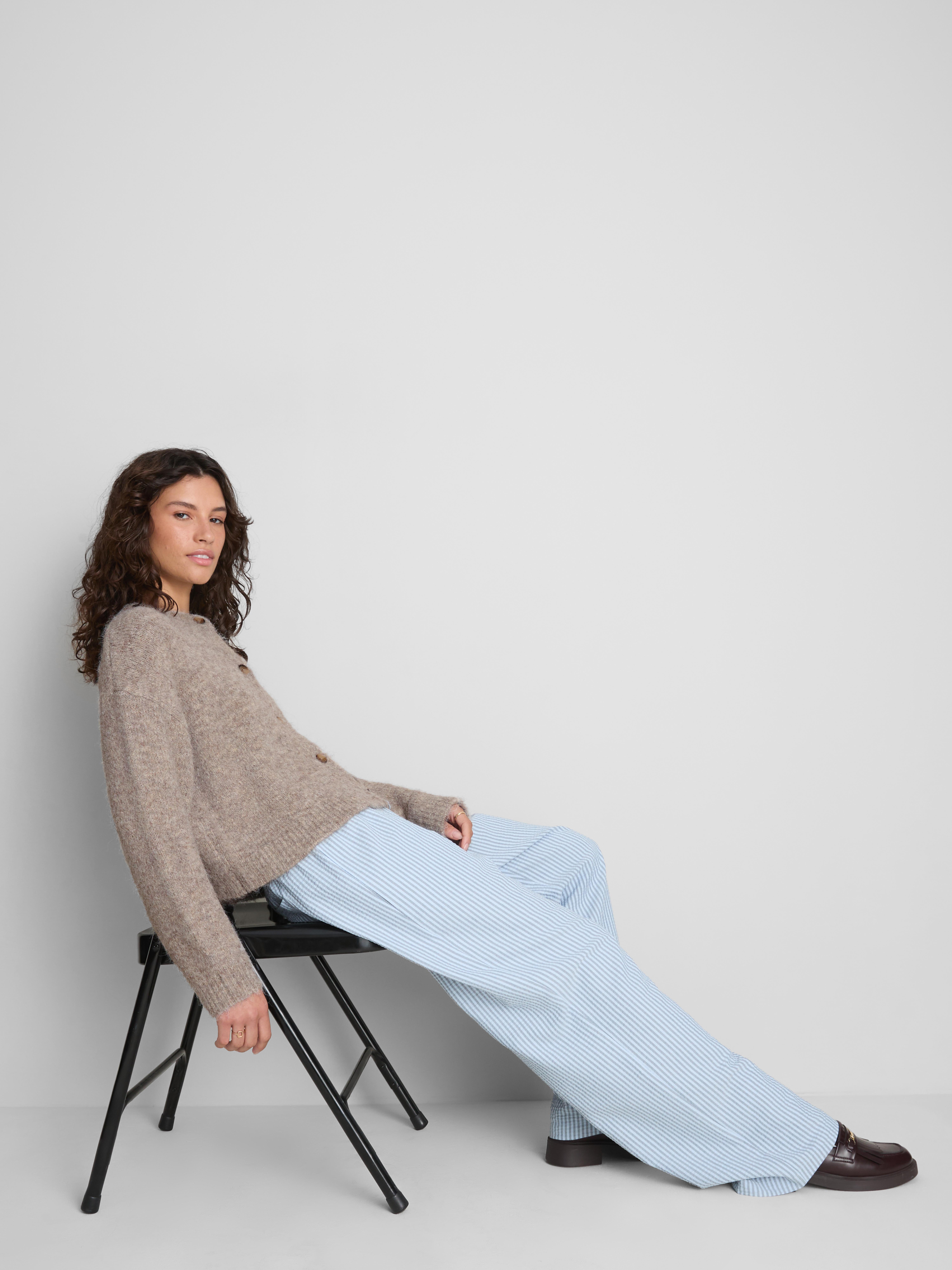 The Primark Scene | Boxy Knitted Cardigan - Taupe