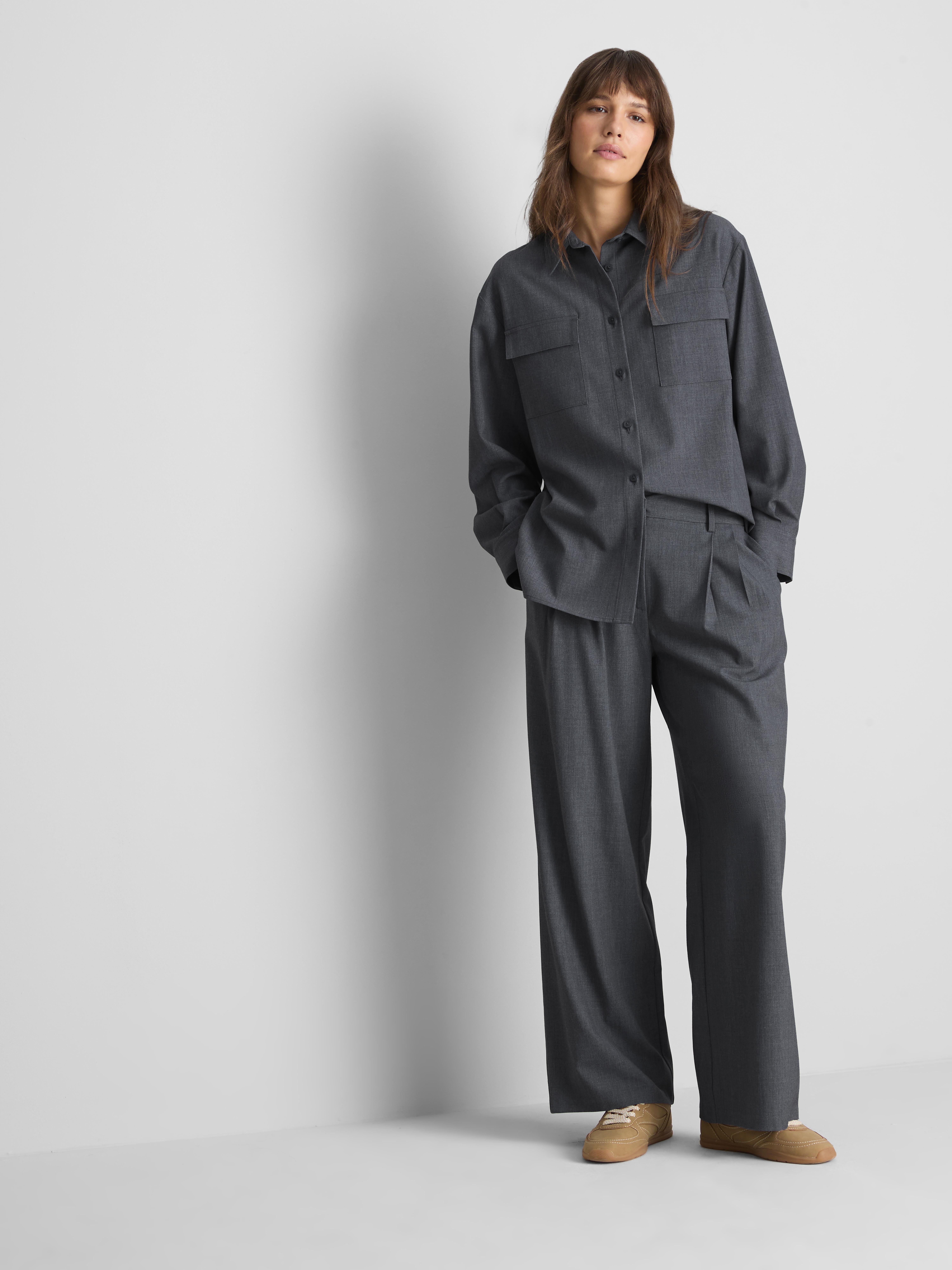 Paula Echevarría Relaxed Utility Shirt - Gray Heather