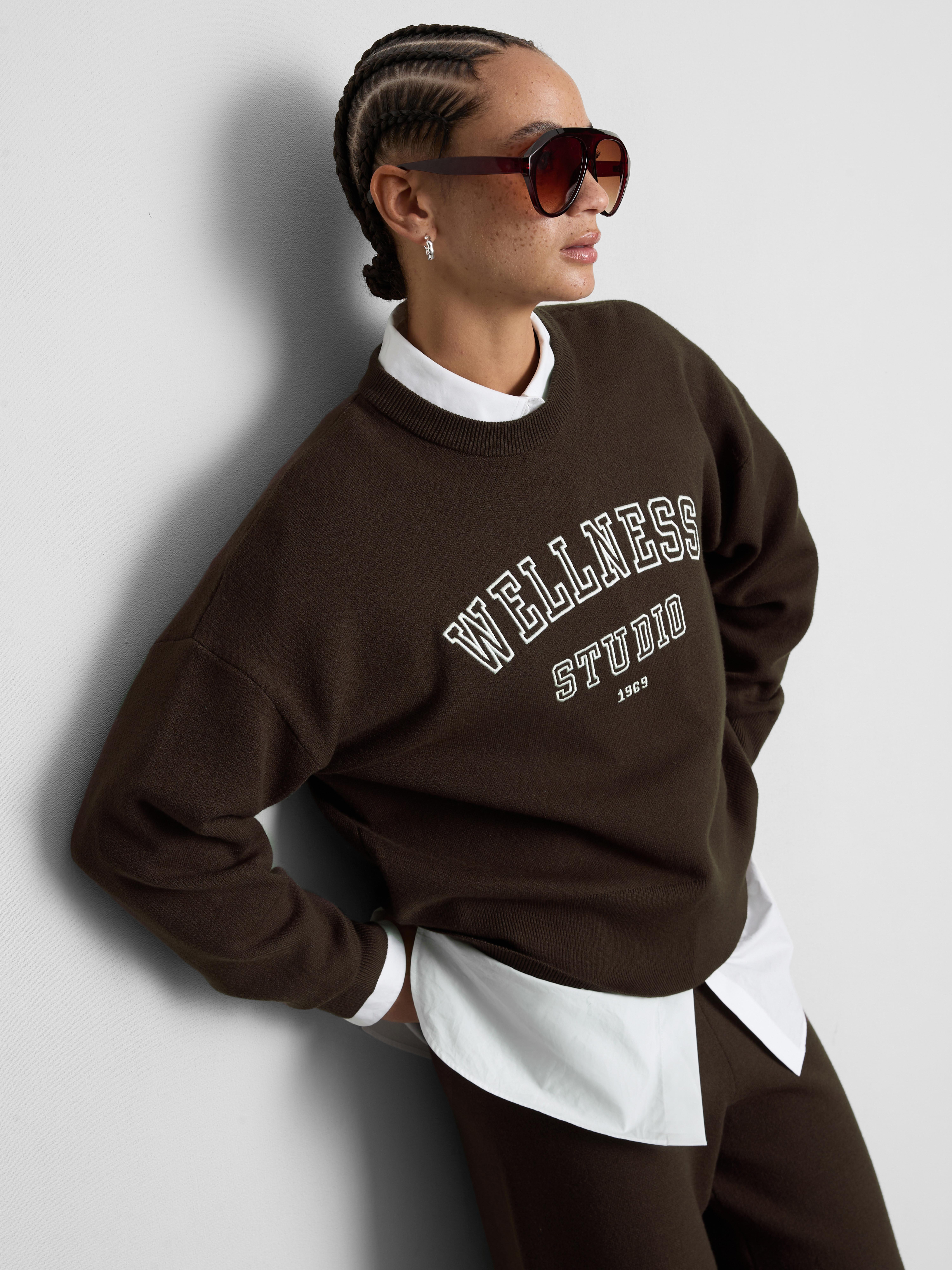 Knitted Crewneck Slogan Sweater - Brown